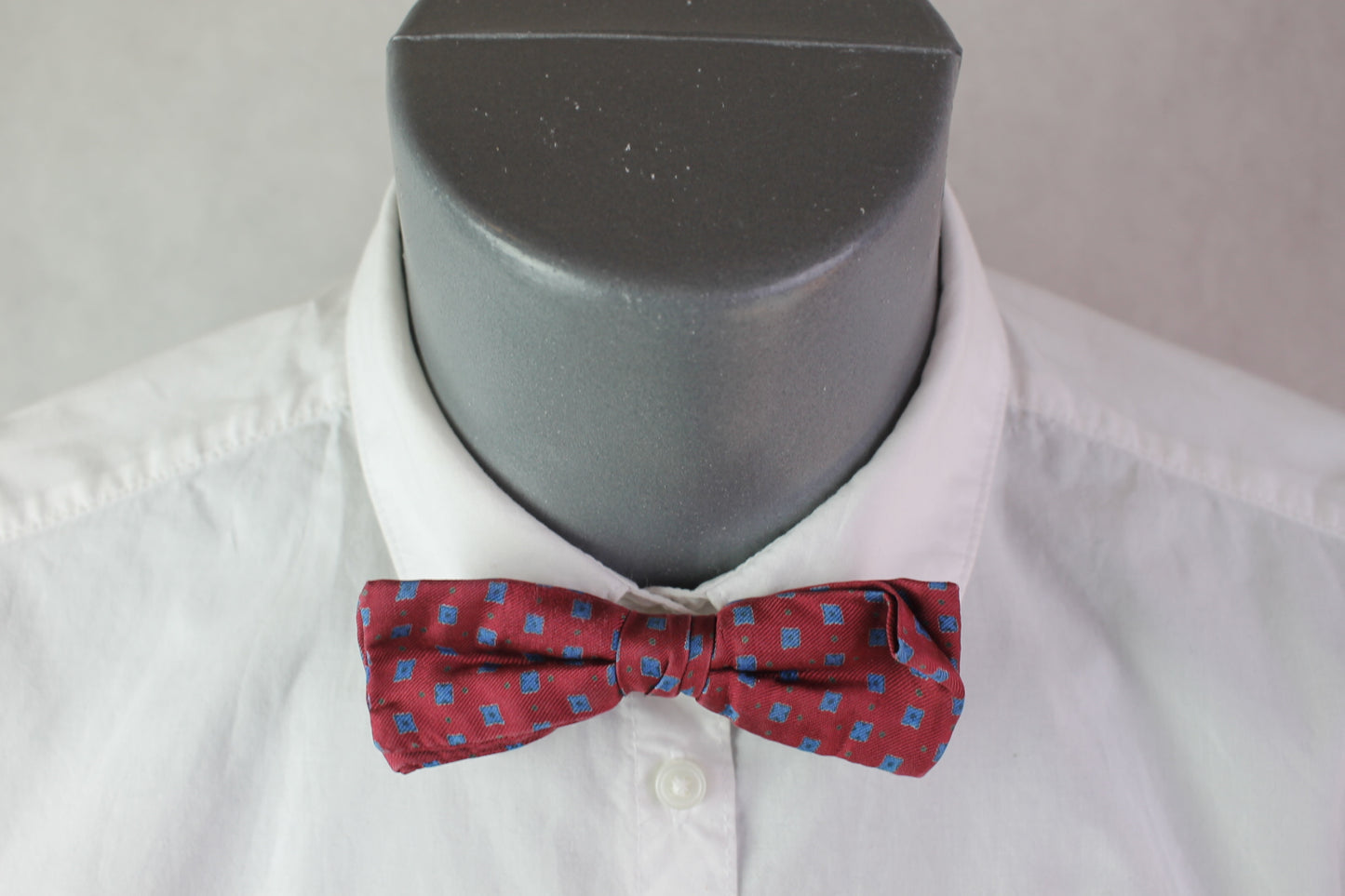 Vintage pre-tied clip on dark red blue squares pattern bow tie