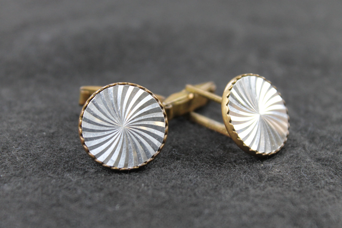 Vintage Round Spiral Cut Silver Face Cufflinks