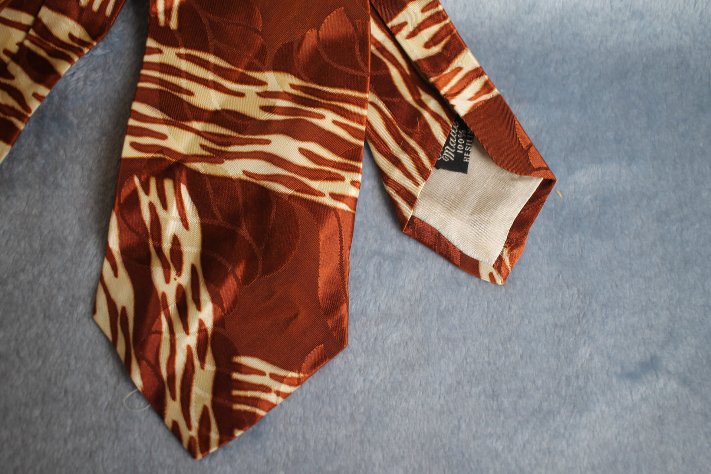 Vintage 1940s/50s brown cream jacquard pattern swing tie