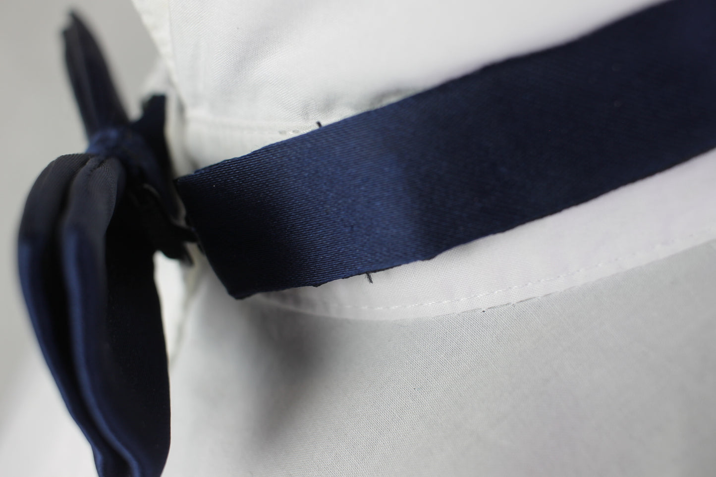 Vintage Akco pre-tied dark blue bow tie adjustable