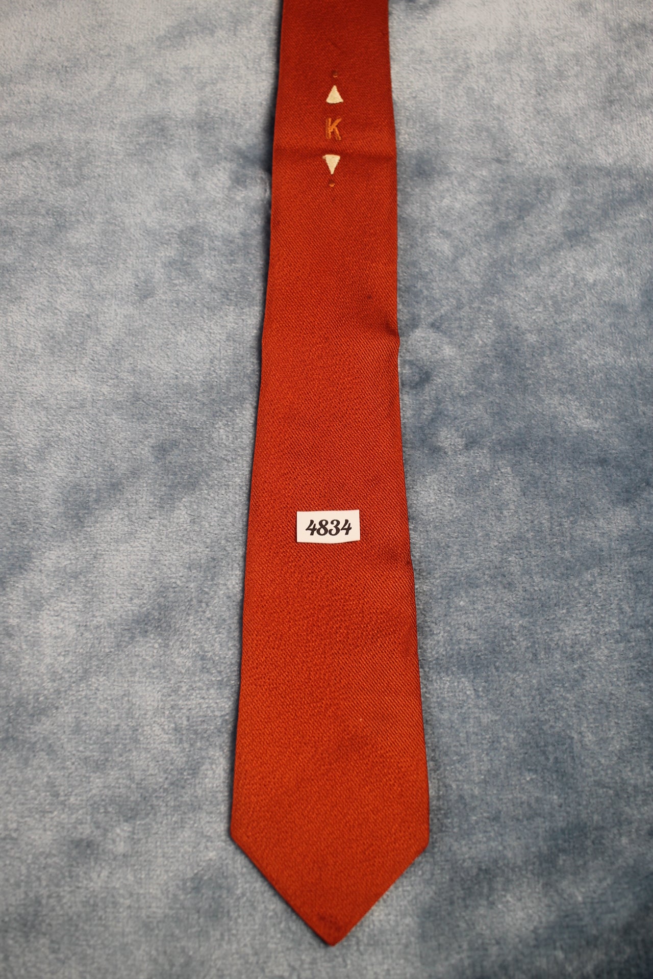 Vintage Pilgrim Roebuck & Co 1940s/50s burnt orange K motif tie