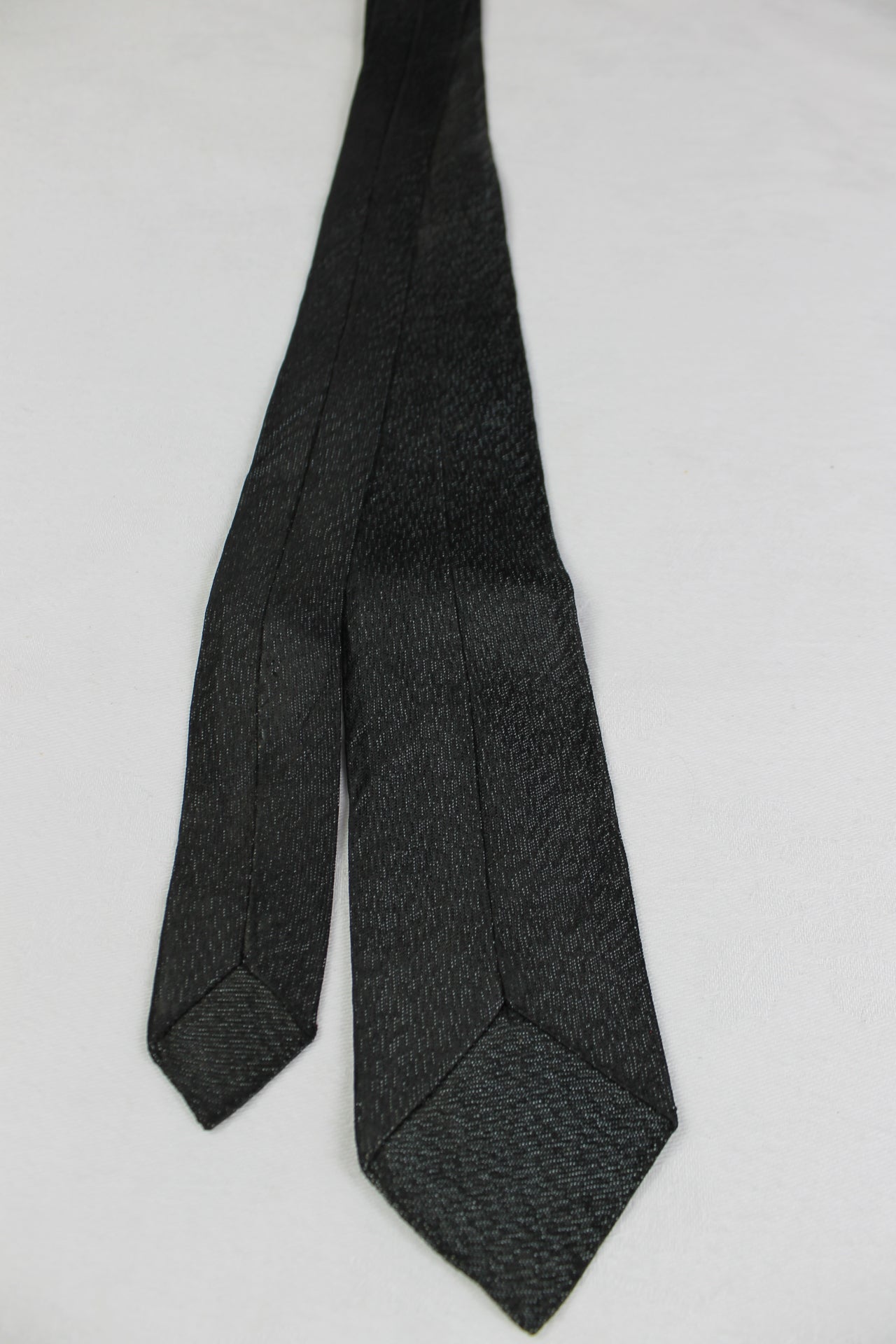 Vintage Black Grey Sharkskin Clip On Skinny Tie