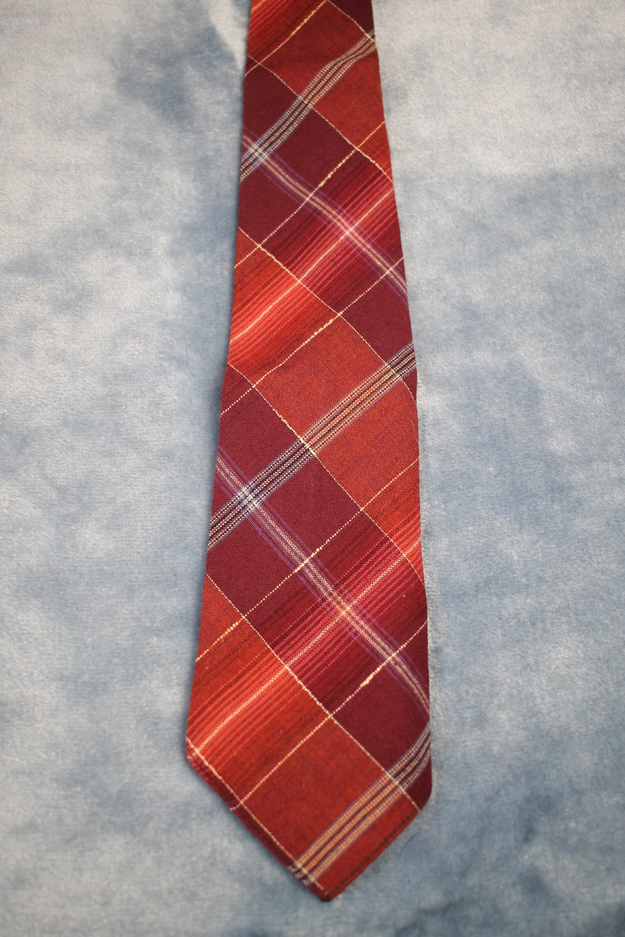 Vintage hand tailored 1940s/50s red purple check swing tie