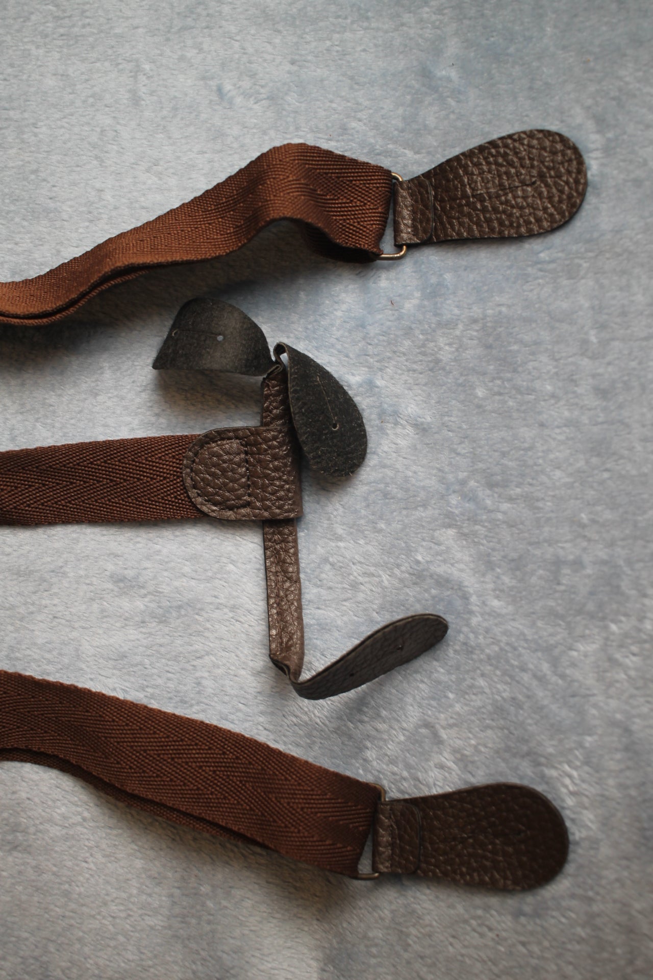 Vintage retro leather thong button on elasticated brown textured braces adjustable 80s Wall Street