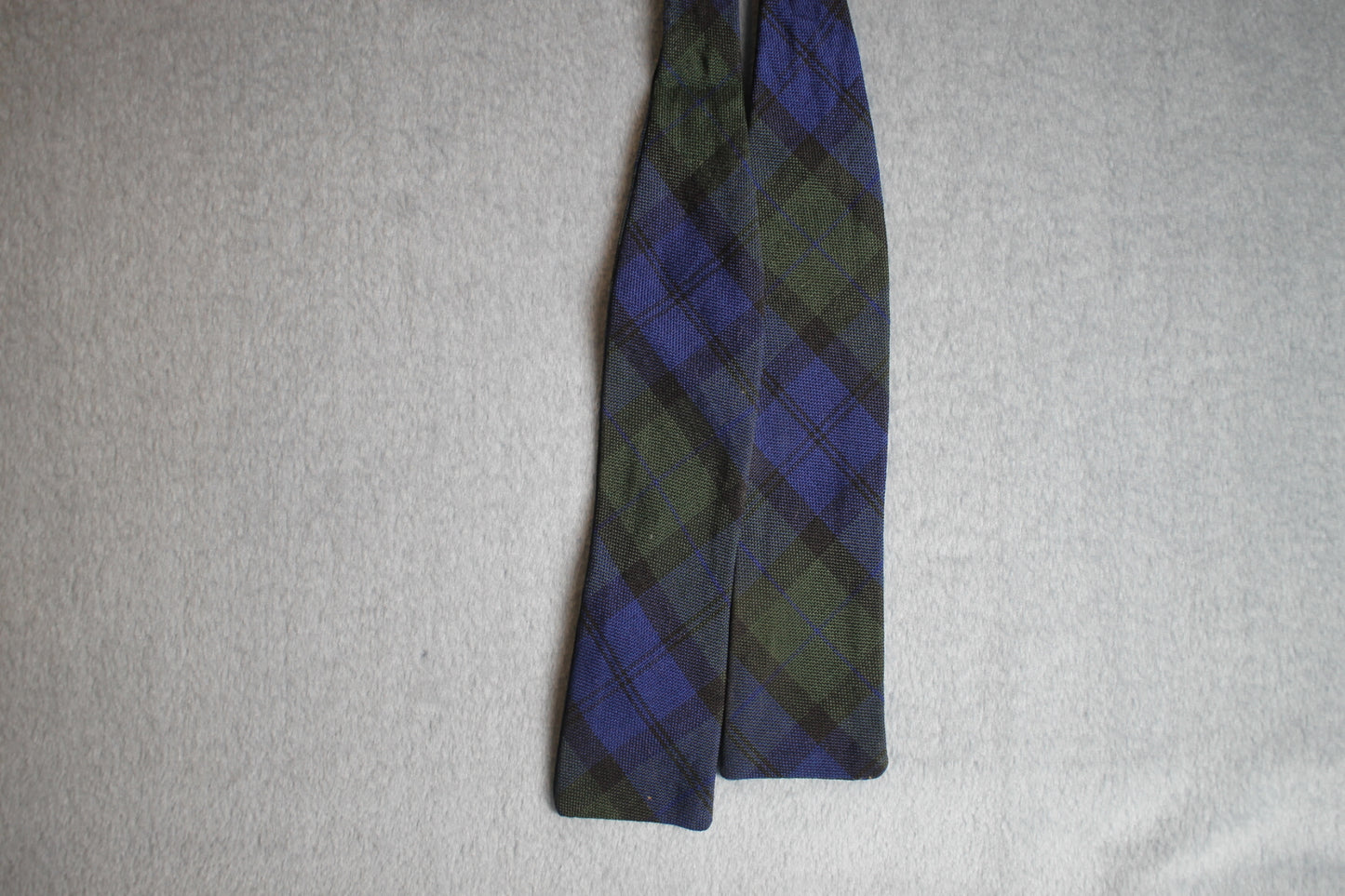 Vintage self tie paddle end blue green tartan pattern bow tie adjustable