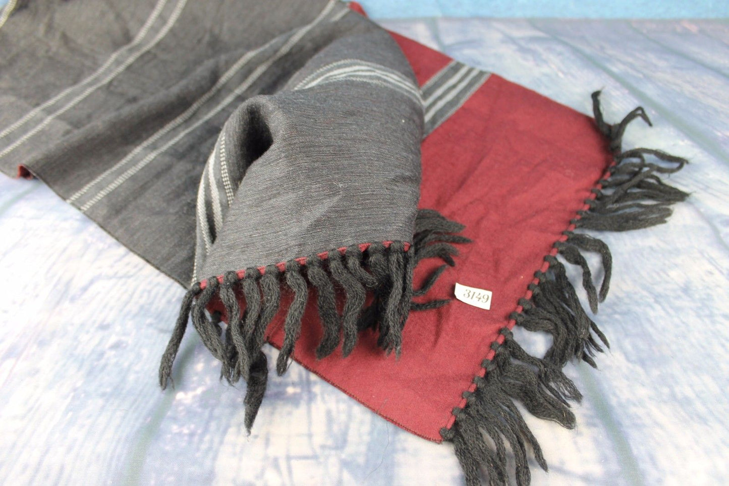 Vintage Mens Charcoal Silver Grey Burgundy Striped Fringed Reversible Scarf