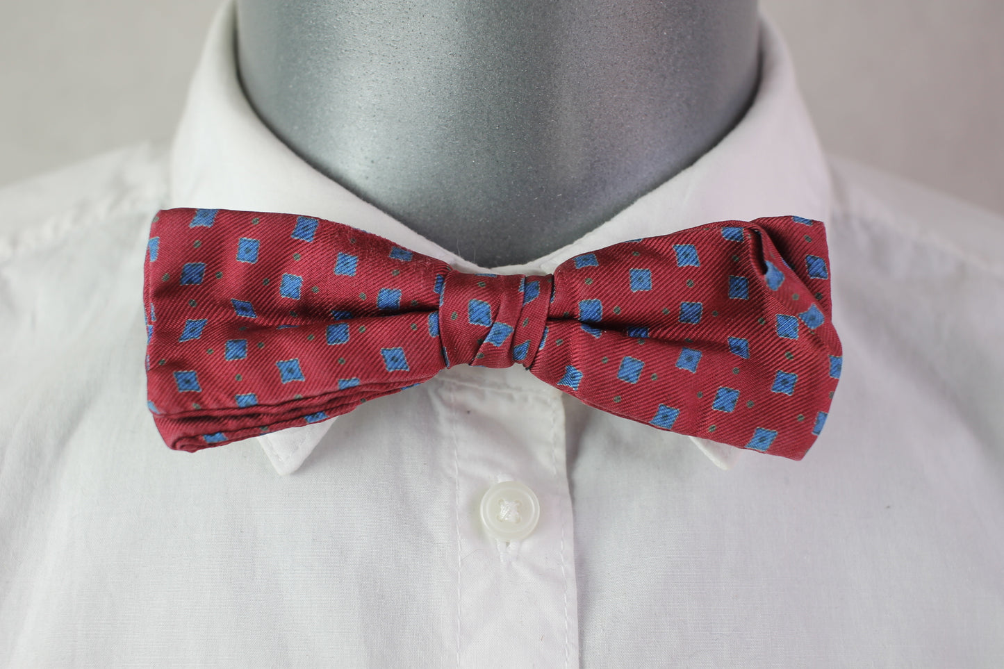 Vintage pre-tied clip on dark red blue squares pattern bow tie