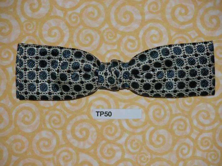 Vintage 1950s Royal U.S.A blue silver square end Clip On Bow Tie