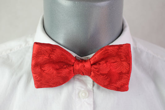 Vintage Frederick Theak pure silk pre-tied red jacquard bow tie adjustable