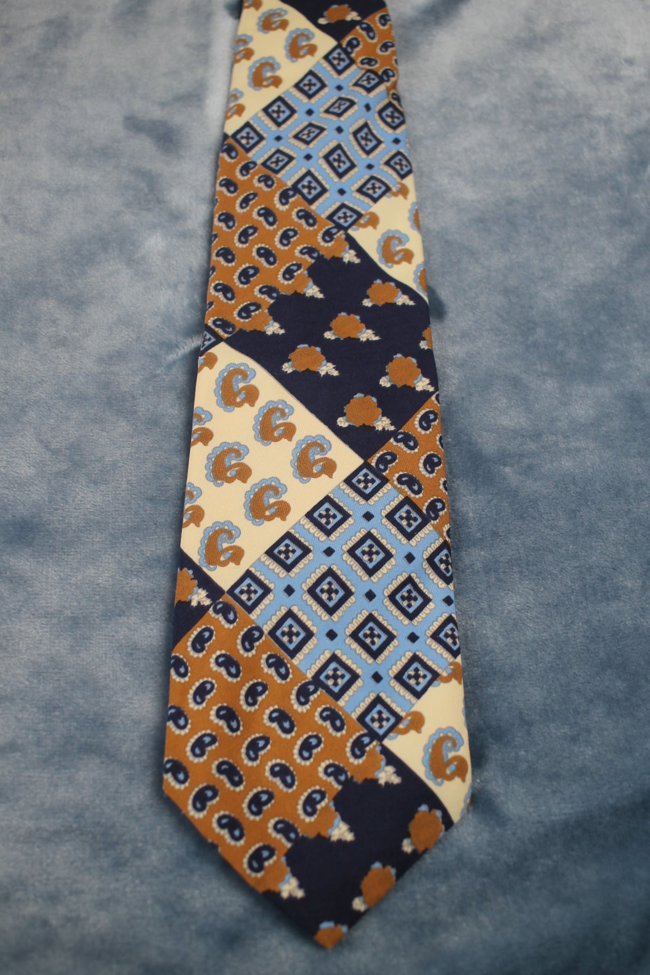 Vintage Robert Stewart 1960s pattern tie
