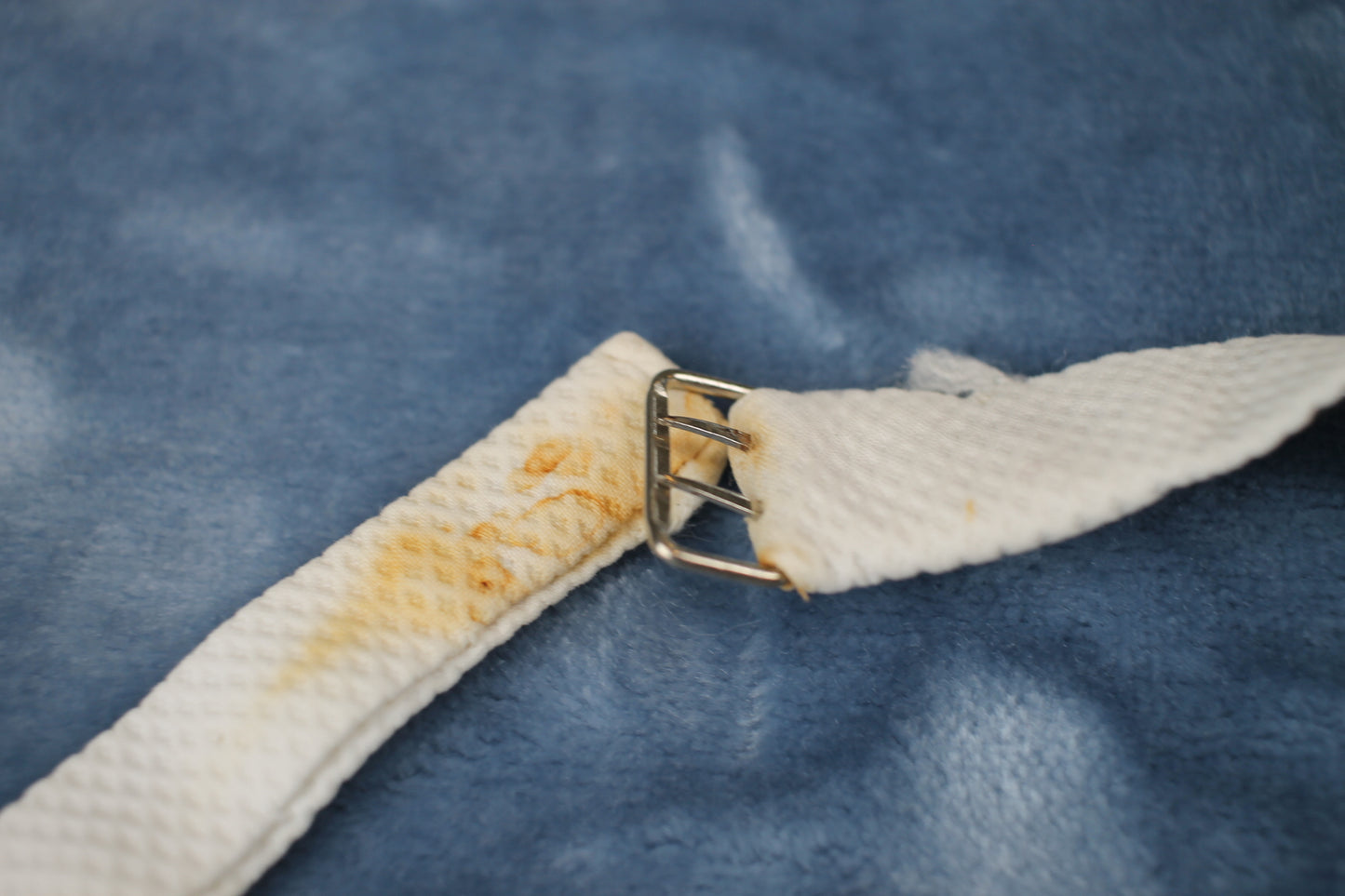 Vintage Ekco pre-tied white textured pattern bow tie