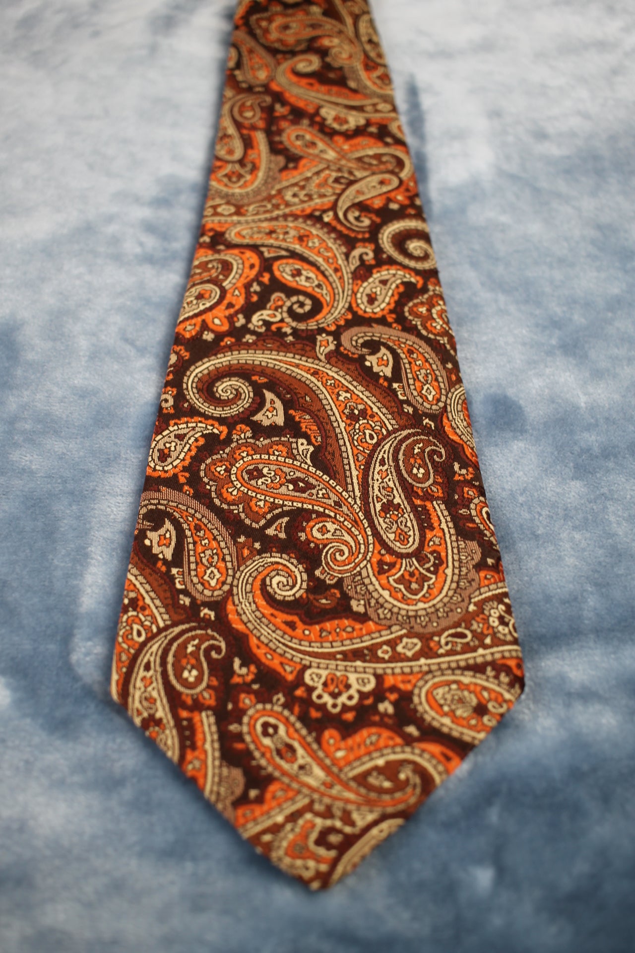 Vintage Tootal 1960s 2 tone brown orange paisley pattern kipper tie