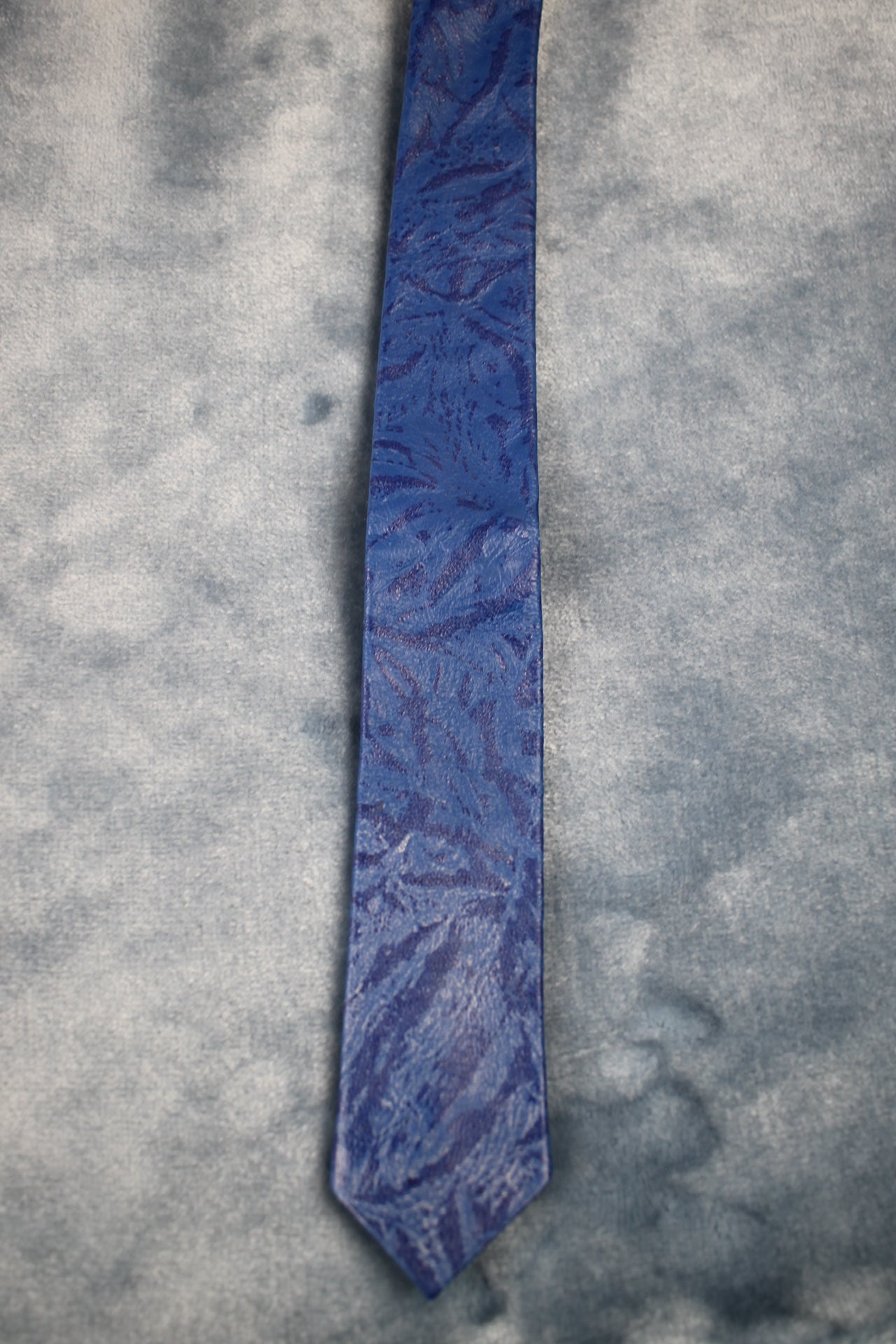 Vintage German Blue Leather Patterned Front Skinny Tie 1940s/50s