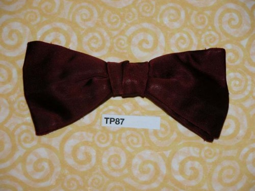 Vintage plain burgundy satin small butterfly clip on bow tie