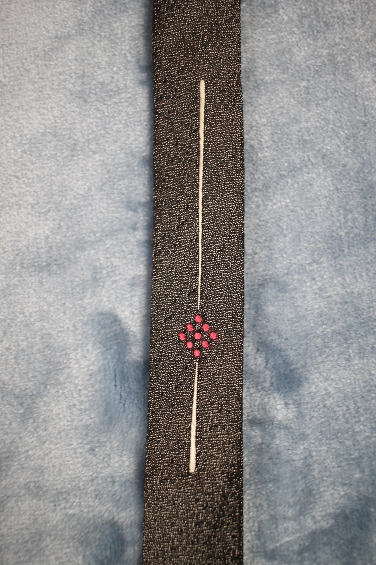 Vintage Dark Grey Flecked Red Motif Skinny Tie 1940s/50s