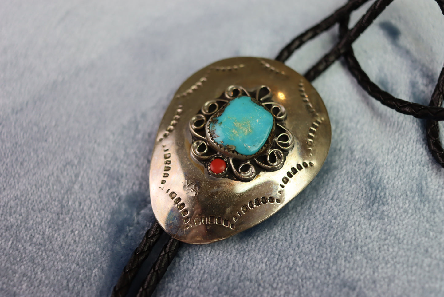 Vintage Silver Metal and Blue Stone Oval Bolo Western Tie