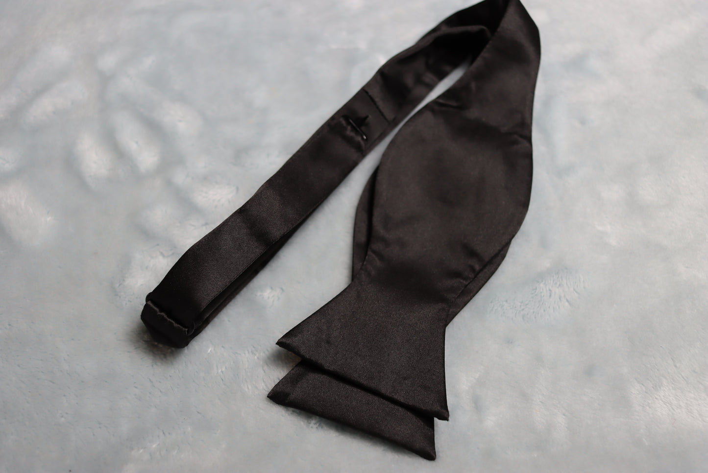 Black Satin Traditional Thistle Bow Tie