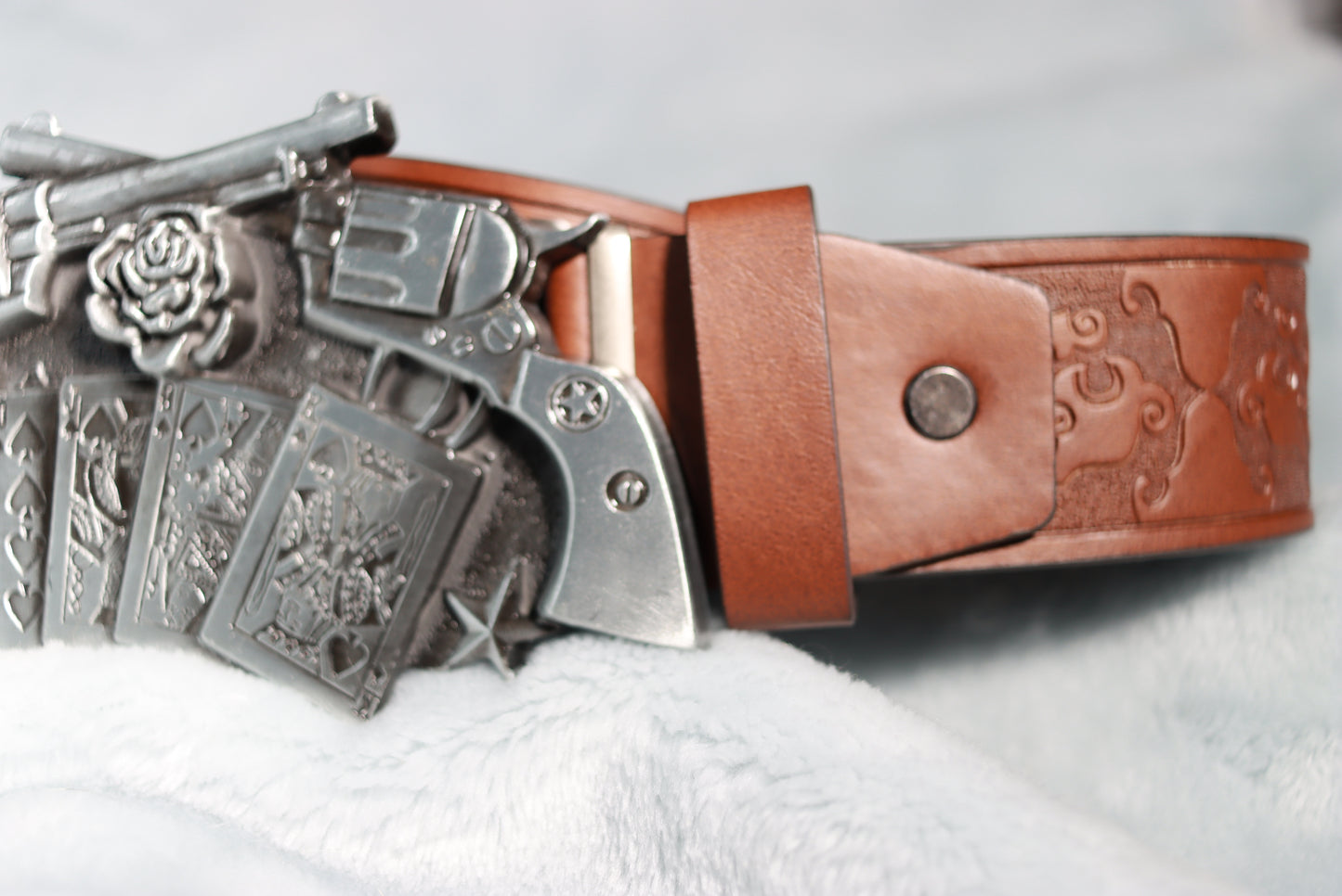 Large Metal Guns and Cards Western Cowboy Belt