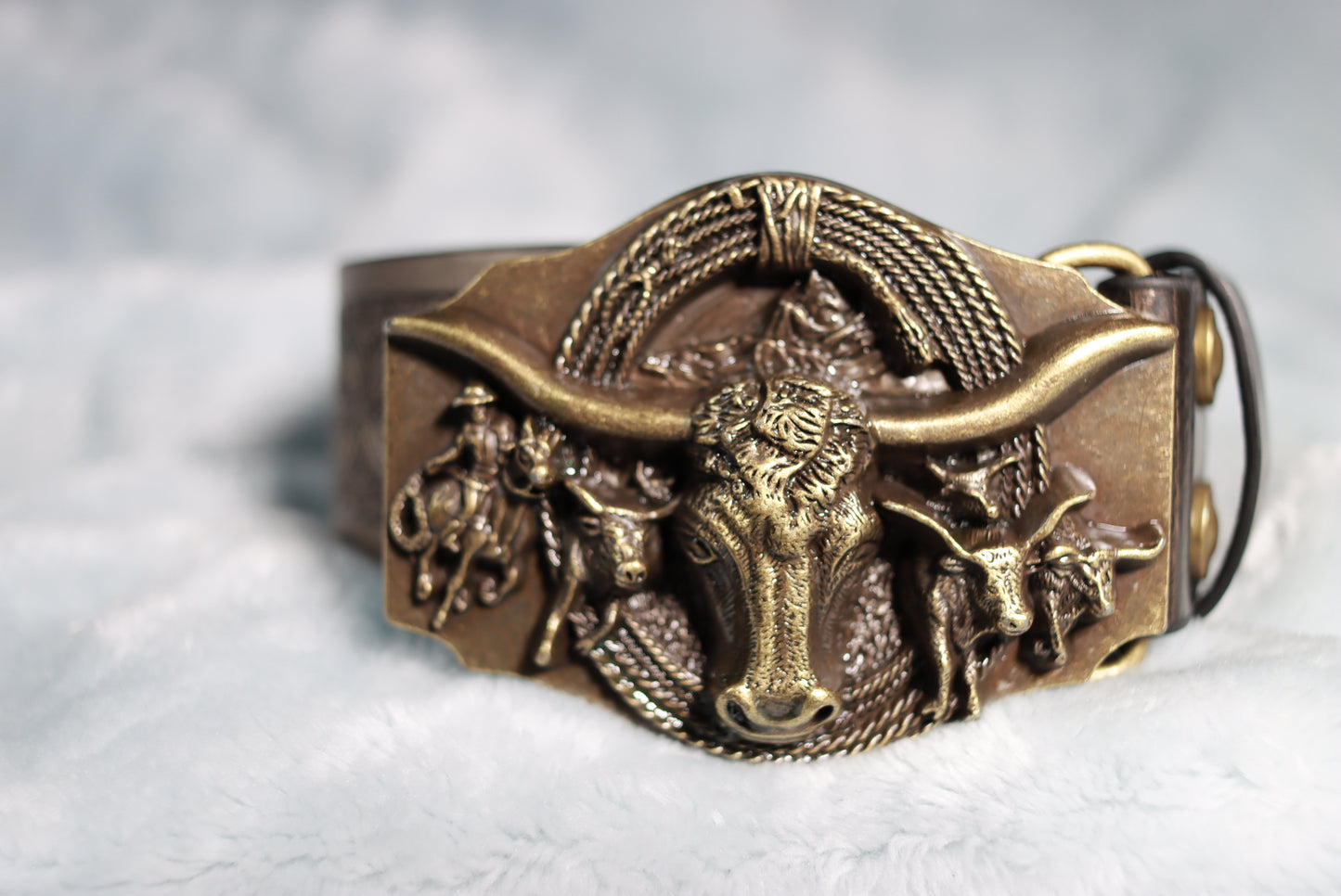 Large Brass Steers and Cowboys Buckle Metallic Finish Western Cowboy Belt