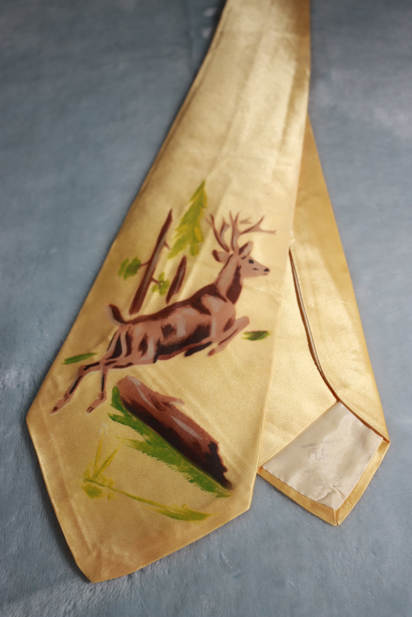 Vintage Gold Hand Painted Leaping Stag Swing Tie 1940s/50s