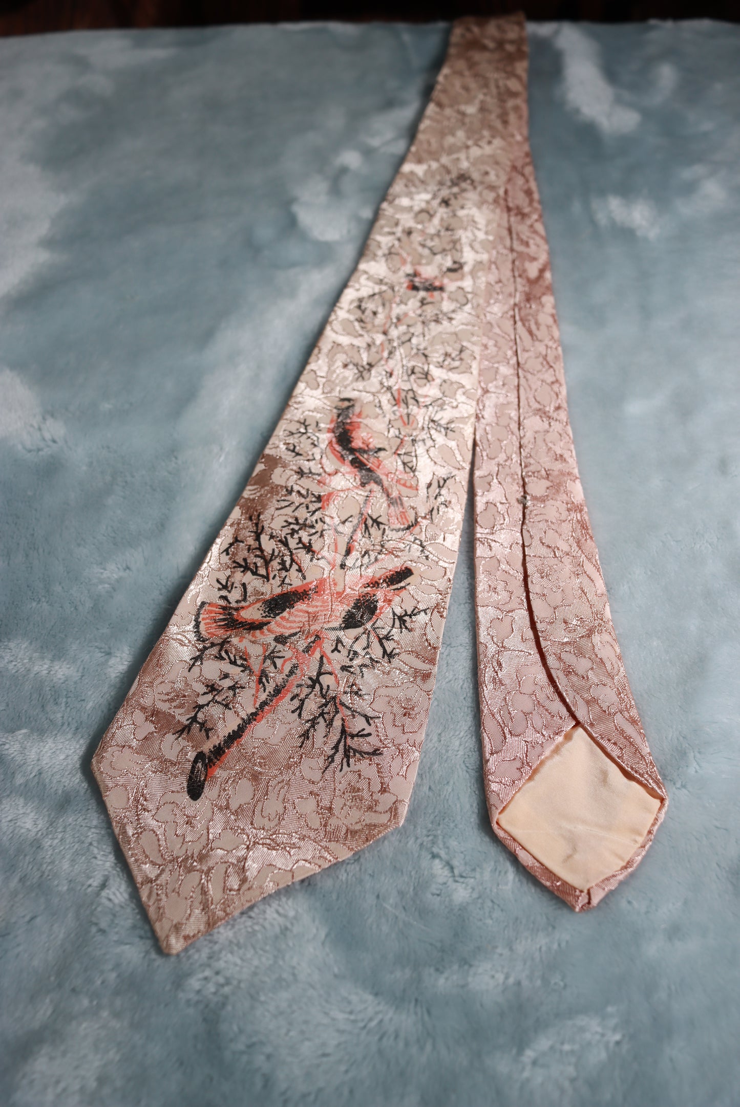 Vintage Towncraft Lace Effect Bird Design Swing Tie 1940s/50s