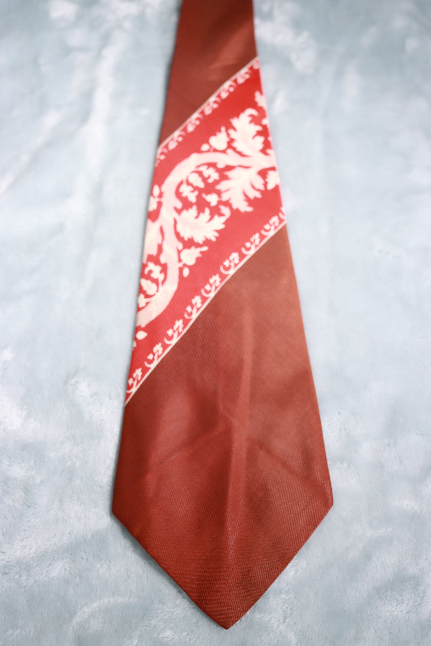 Vintage Browning King Co Brown Vine Swing Tie 1940s/50s