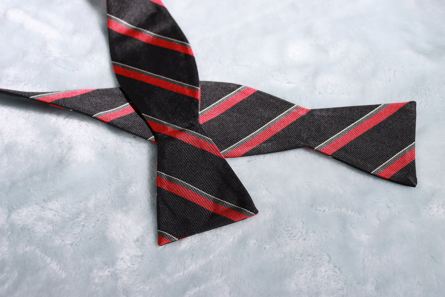 Penguin Black Red Stripes Silk Self Tie Bow Tie New Unworn
