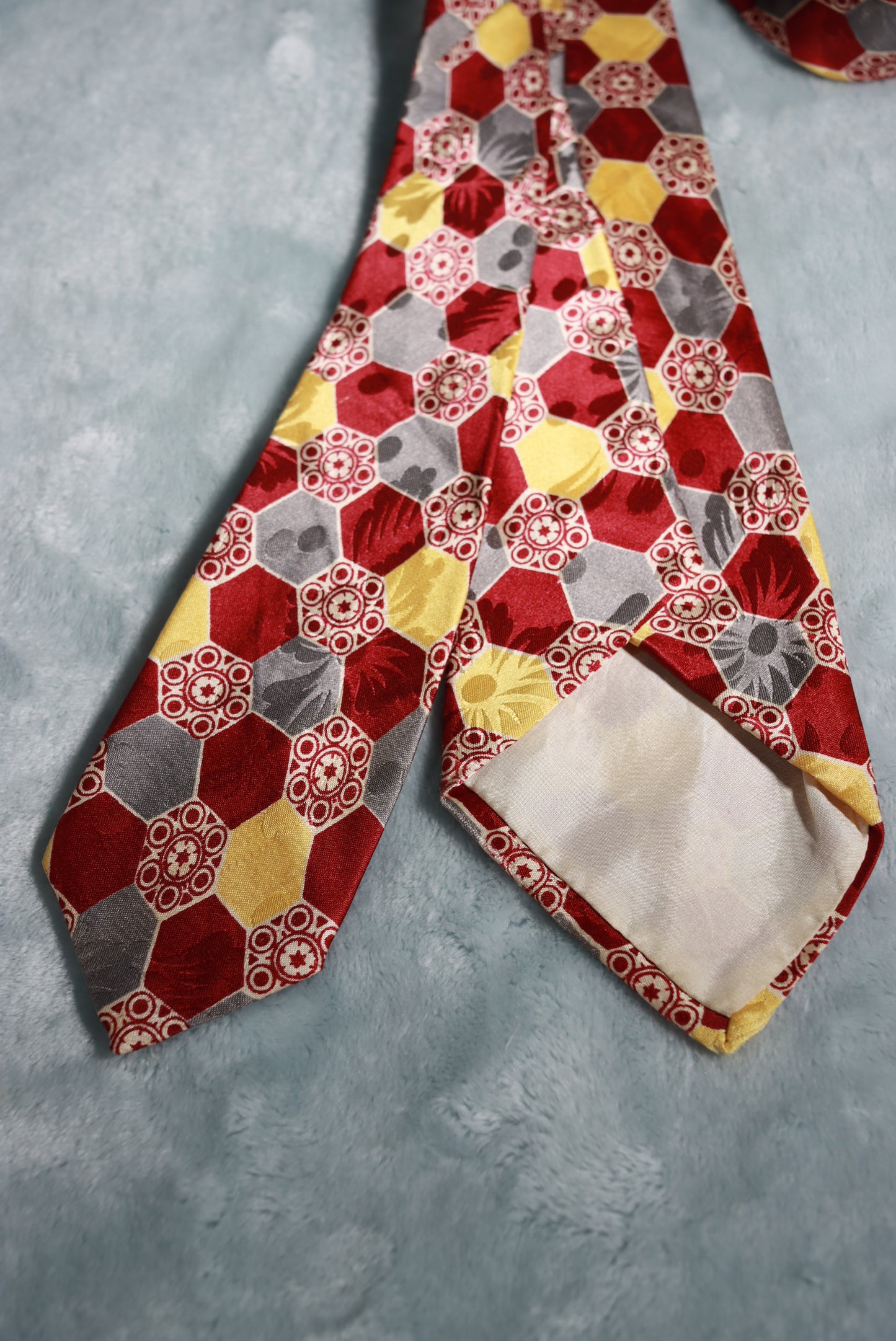 Vintage Burgundy Gold Grey Hexagon Swing Tie 1940s/50s