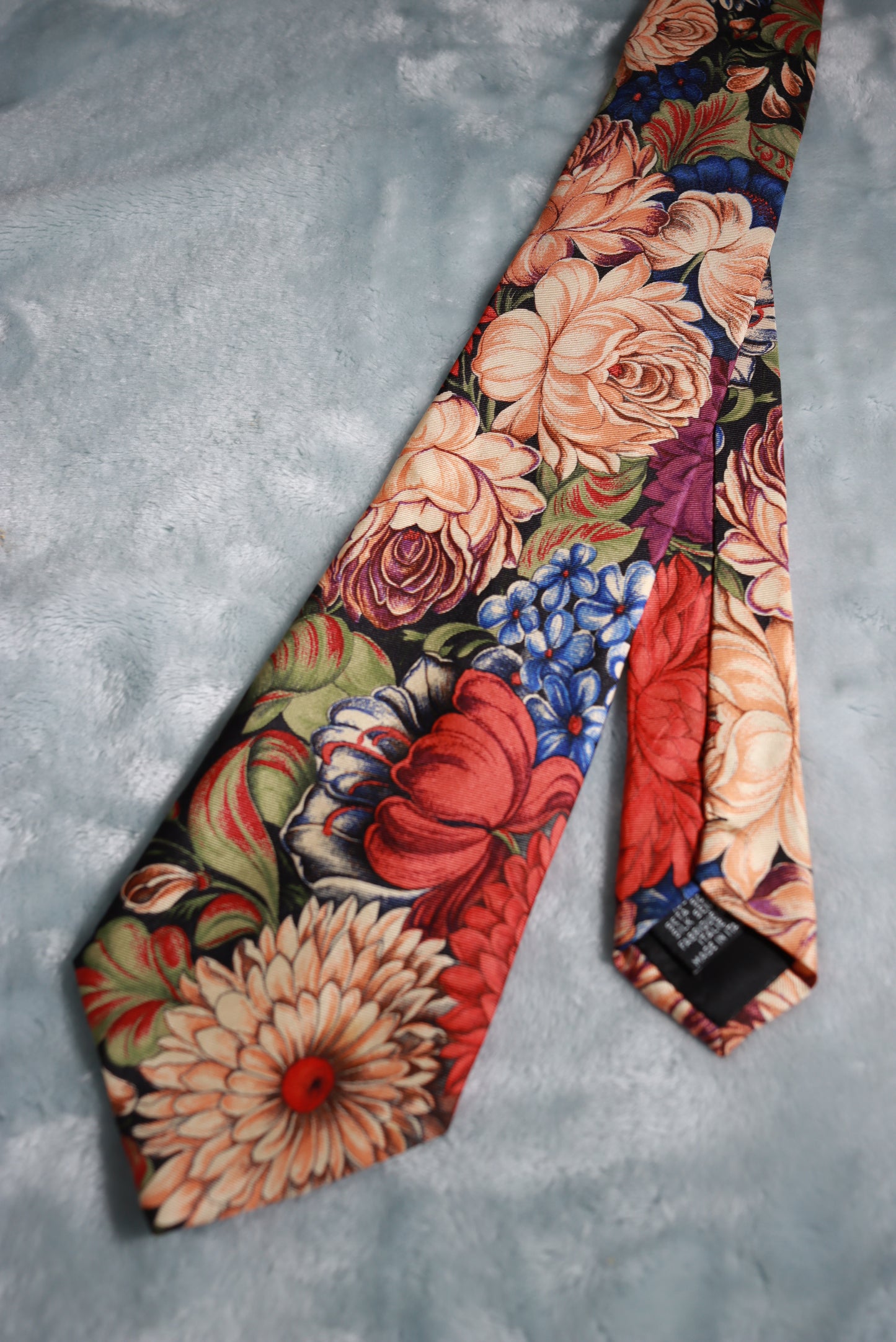 Vintage Hugo Boss Italian 100% Silk Floral Tie