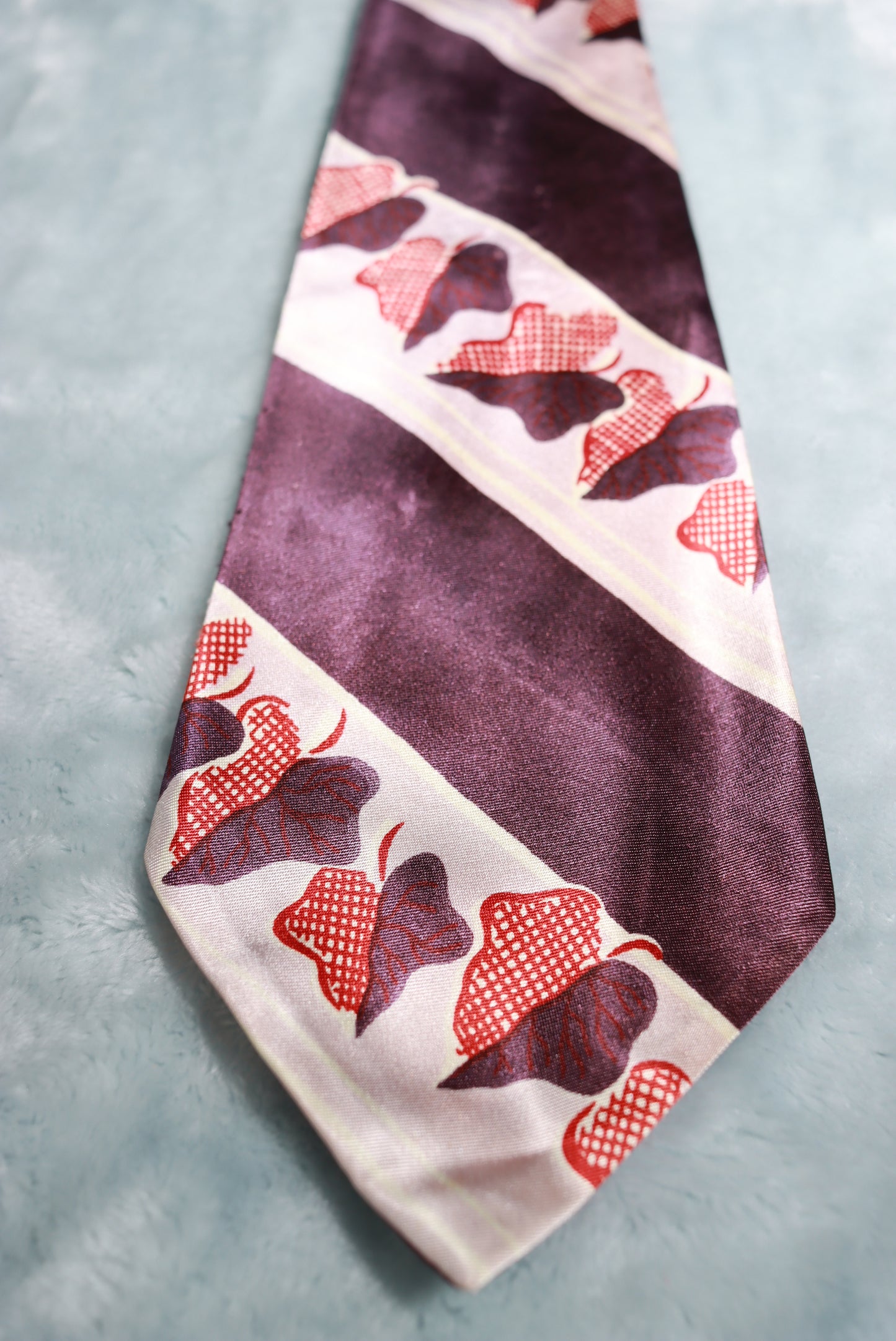 Vintage Arco Cravats Maple Leaf Swing Tie 1940s/50s