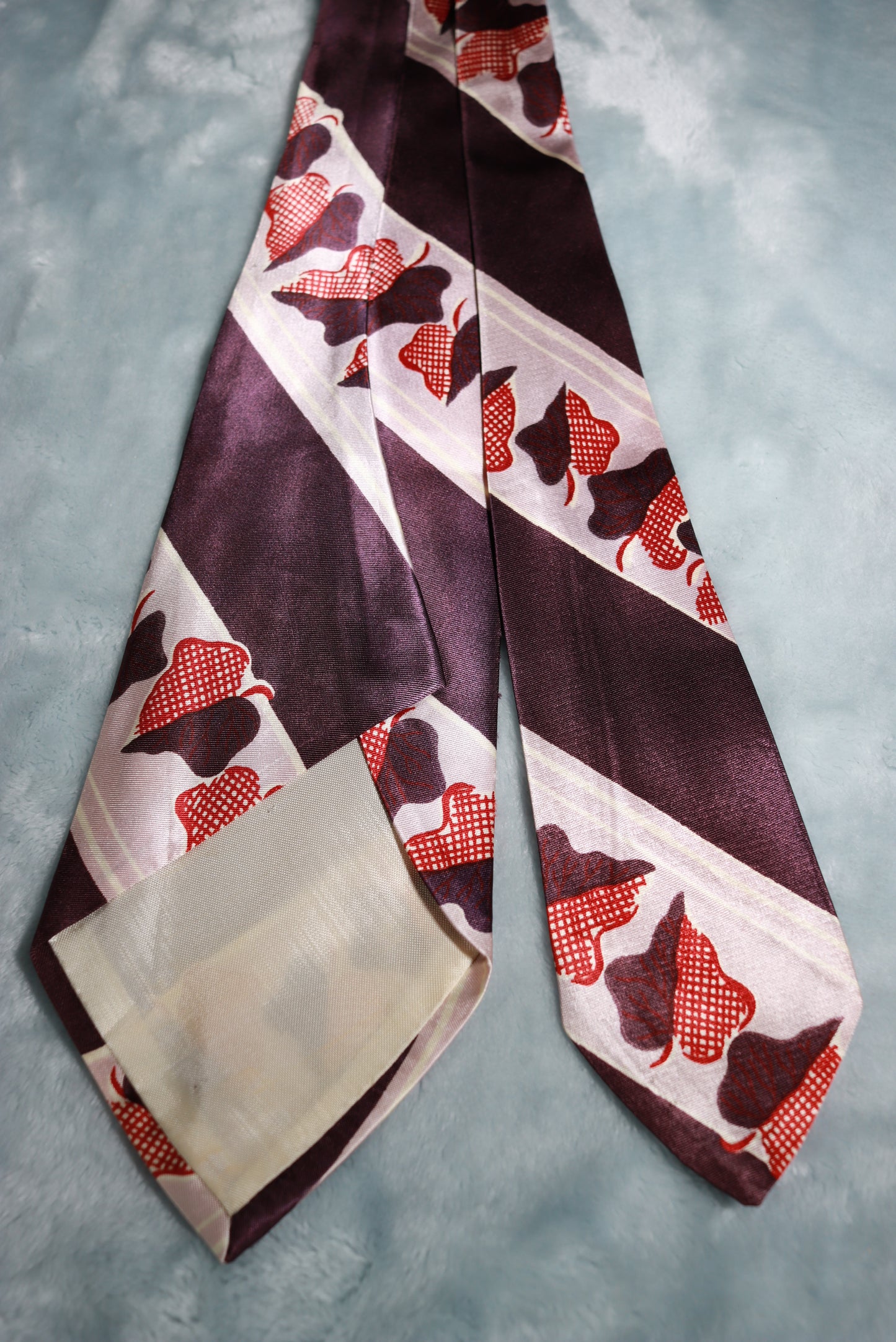 Vintage Arco Cravats Maple Leaf Swing Tie 1940s/50s