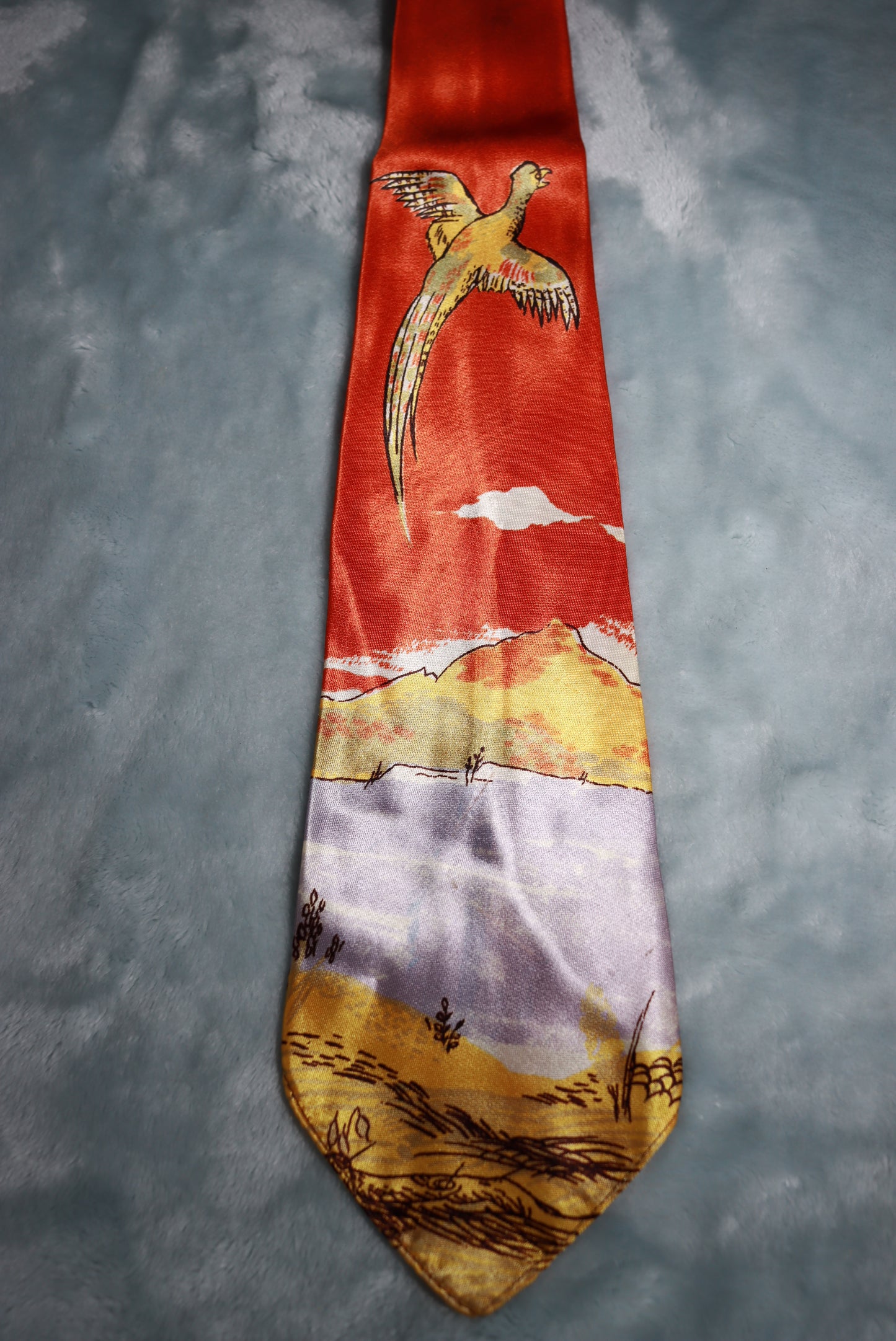 Vintage Satin Flying Pheasant Swing Tie 1940s/50s