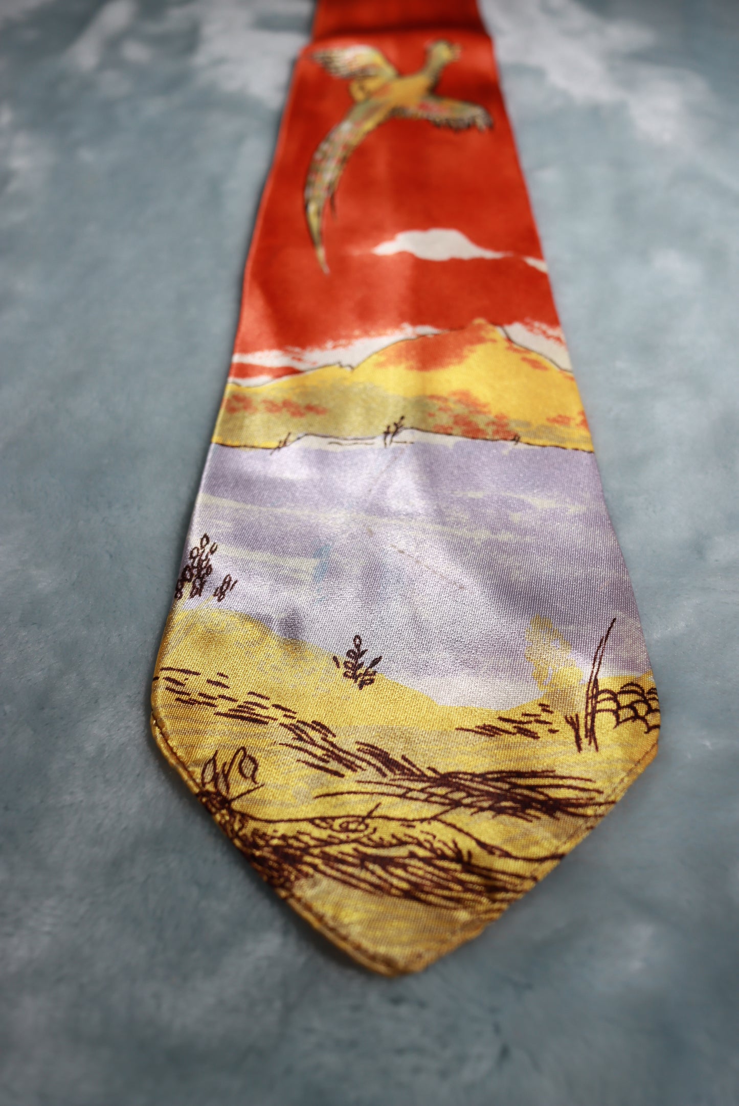 Vintage Satin Flying Pheasant Swing Tie 1940s/50s