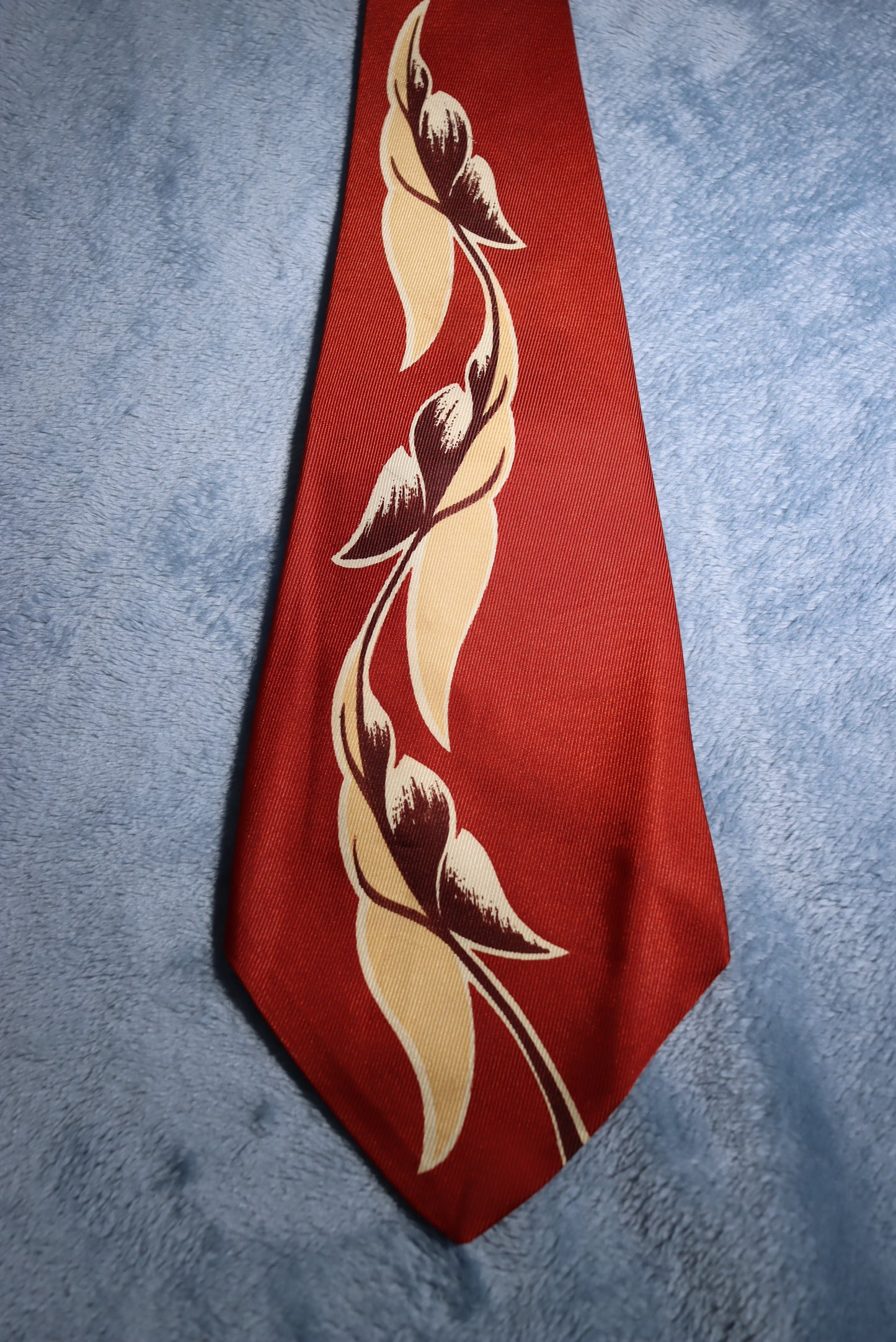 Brown Leaf Design Vintage Swing Tie 1940s/50s