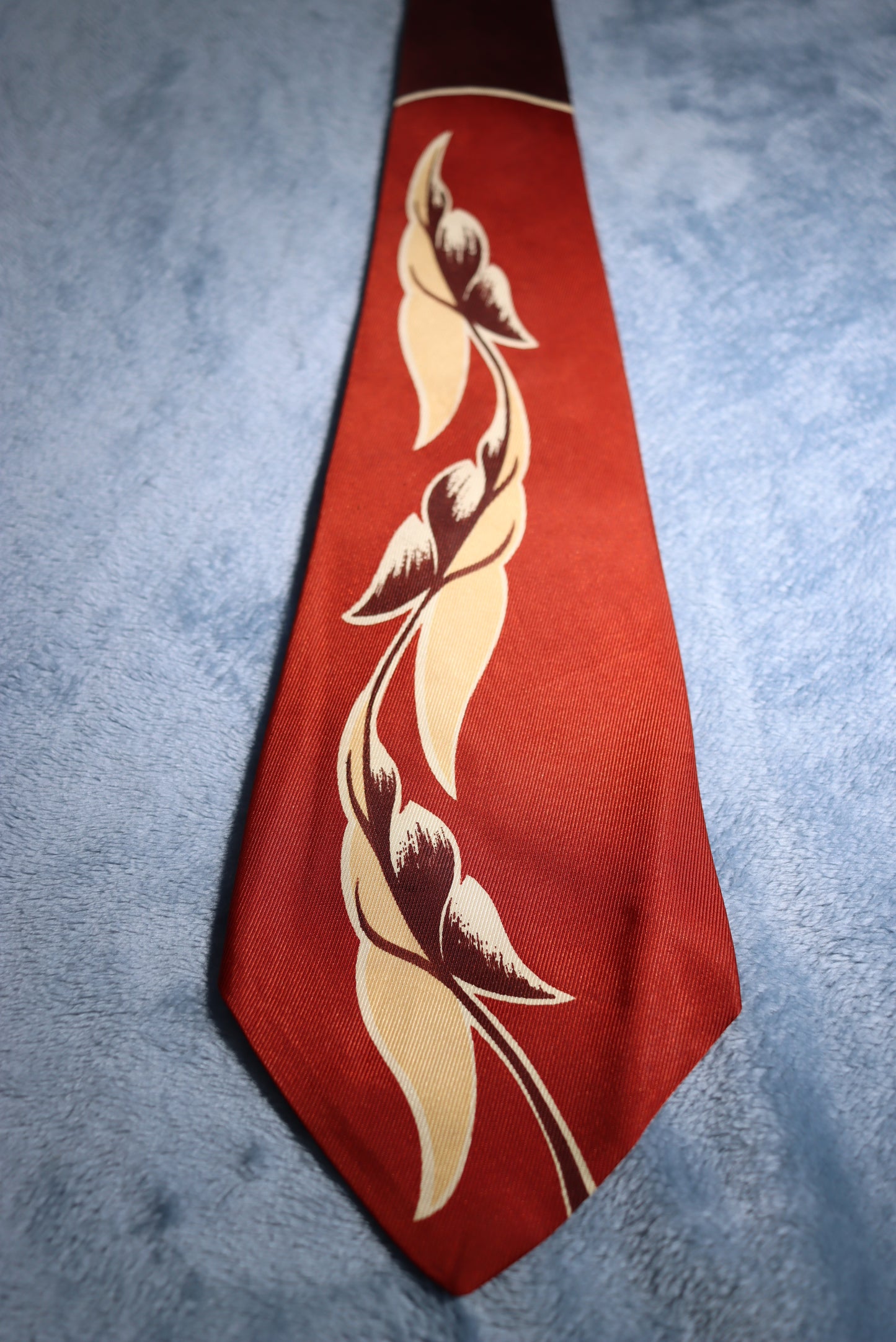 Brown Leaf Design Vintage Swing Tie 1940s/50s