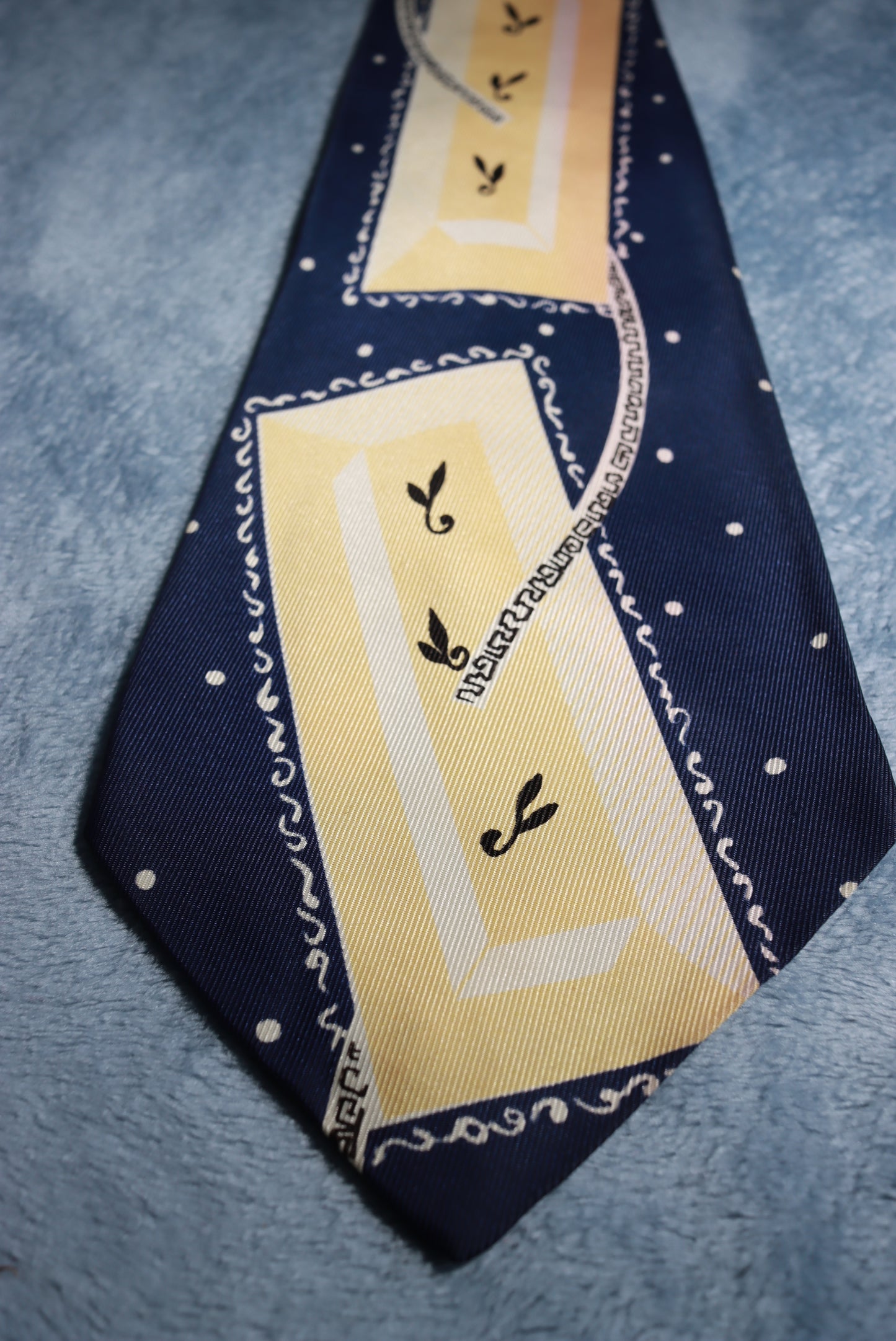 Wembley Blue and Creams Vintage Swing Tie 1940s/50s