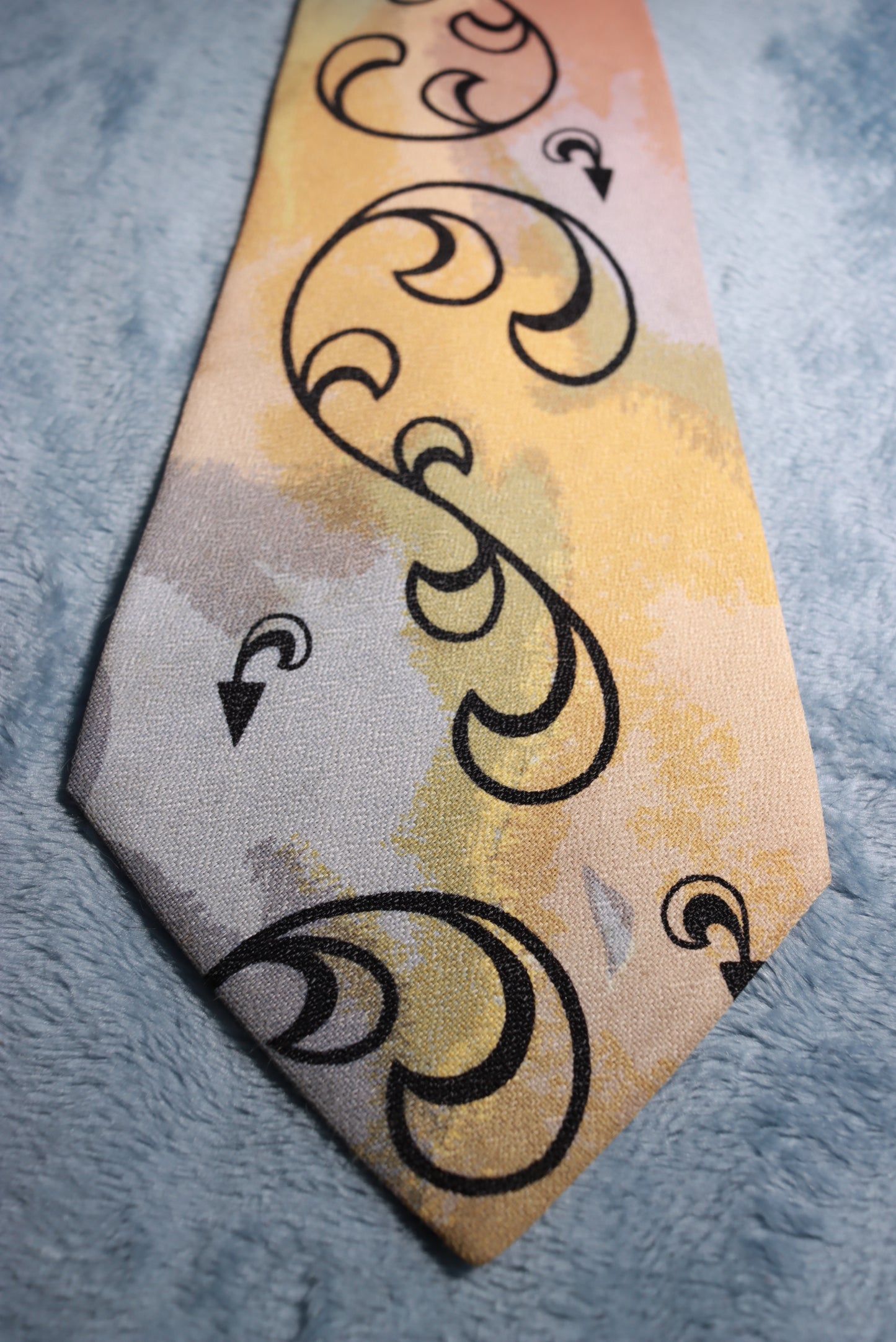 Wembley Pastels Scrolls and Arrows Vintage Swing Tie 1940s/50s