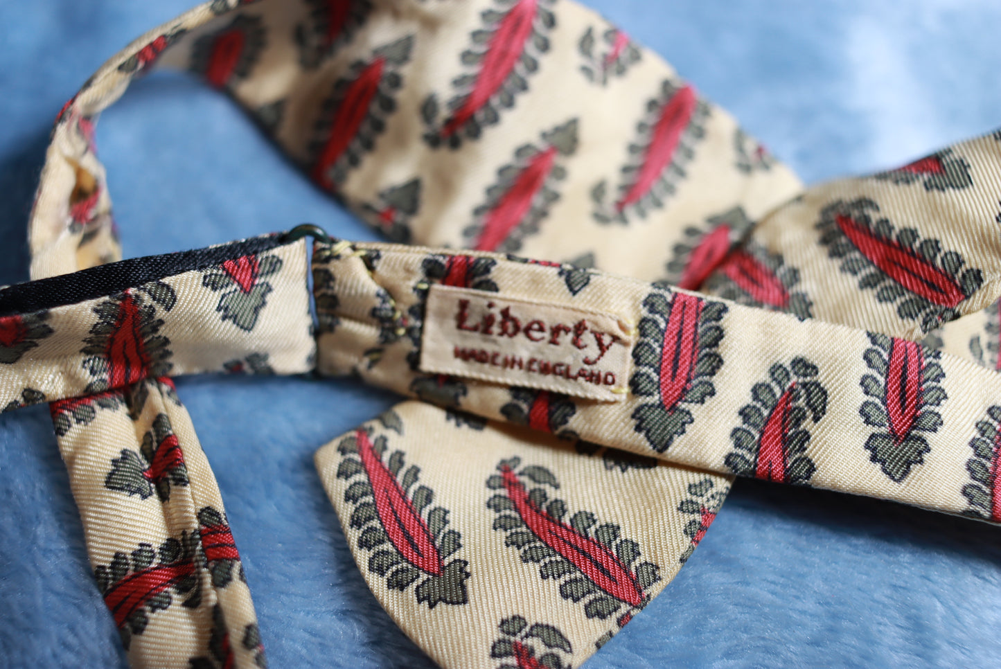 Vintage Liberty Narrow Thistle end Individual Paisley Bow Tie