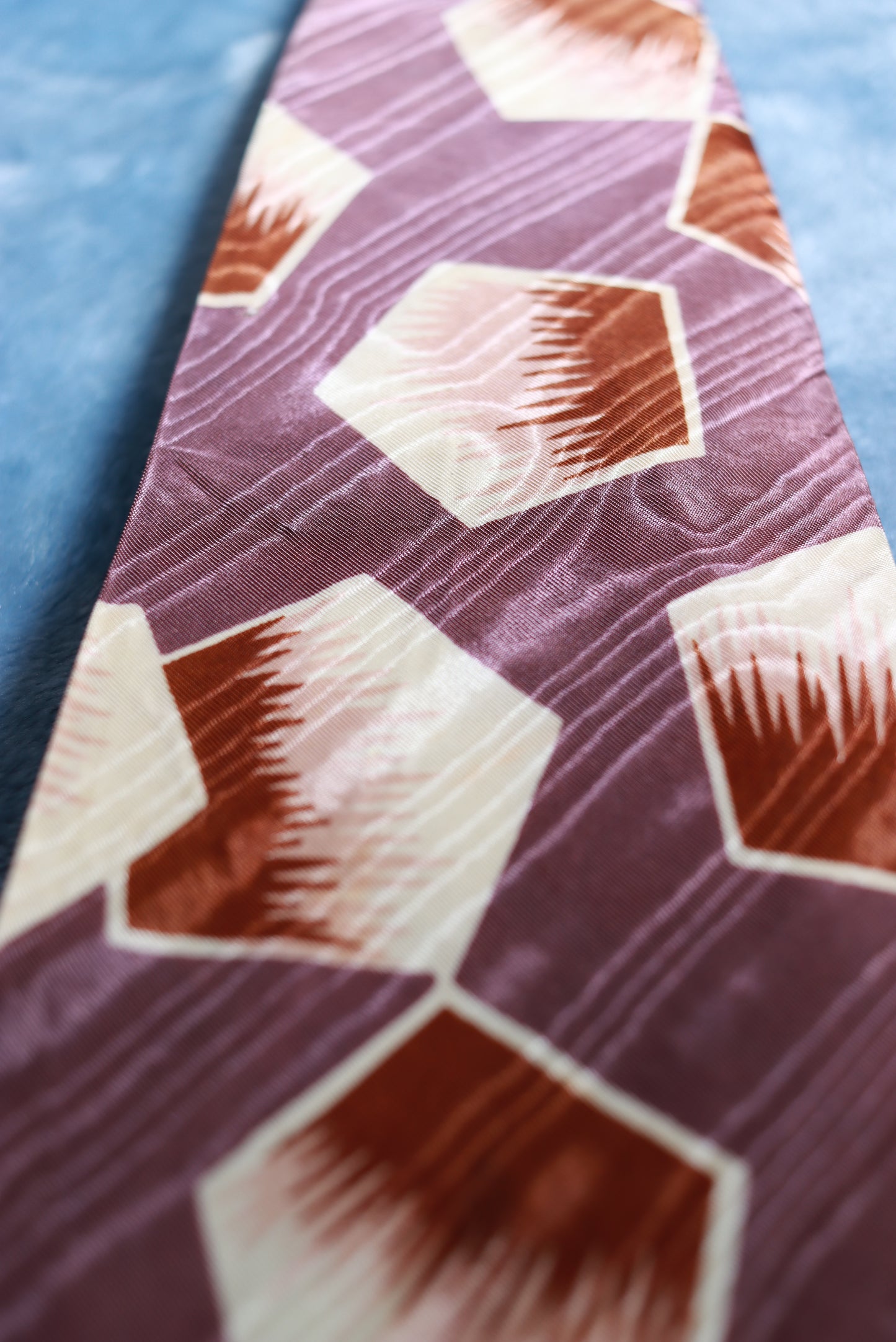 Vintage Beau Brummell Jacquard Pentagons Swing Tie 1940s/50s