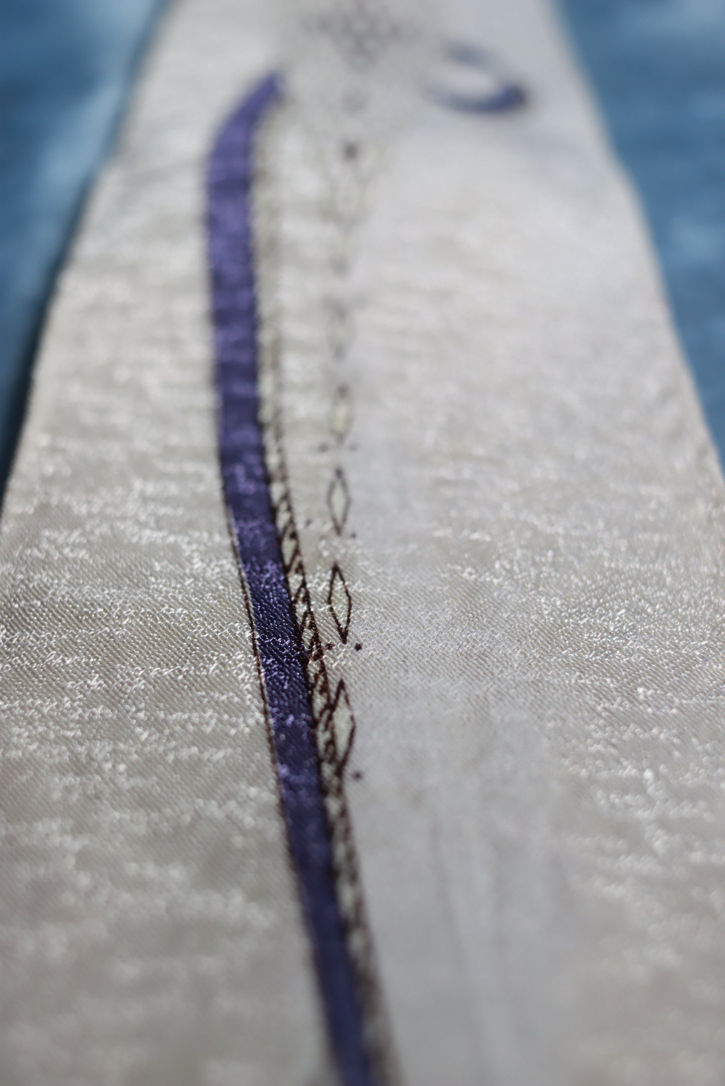 Ivory Art Deco Vintage Tie 1940s/50s
