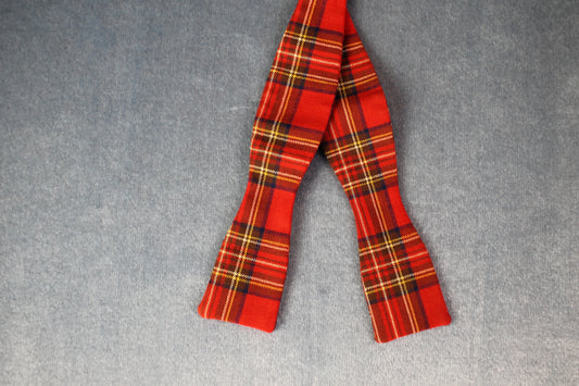 Vintage self tie thistle end red green tartan plaid bow tie