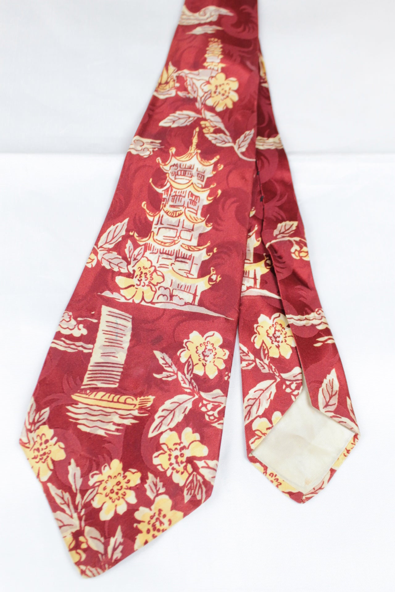 Vintage 1960s Haband Oriental Pagoda Crimson Ruby Red Swing Tie