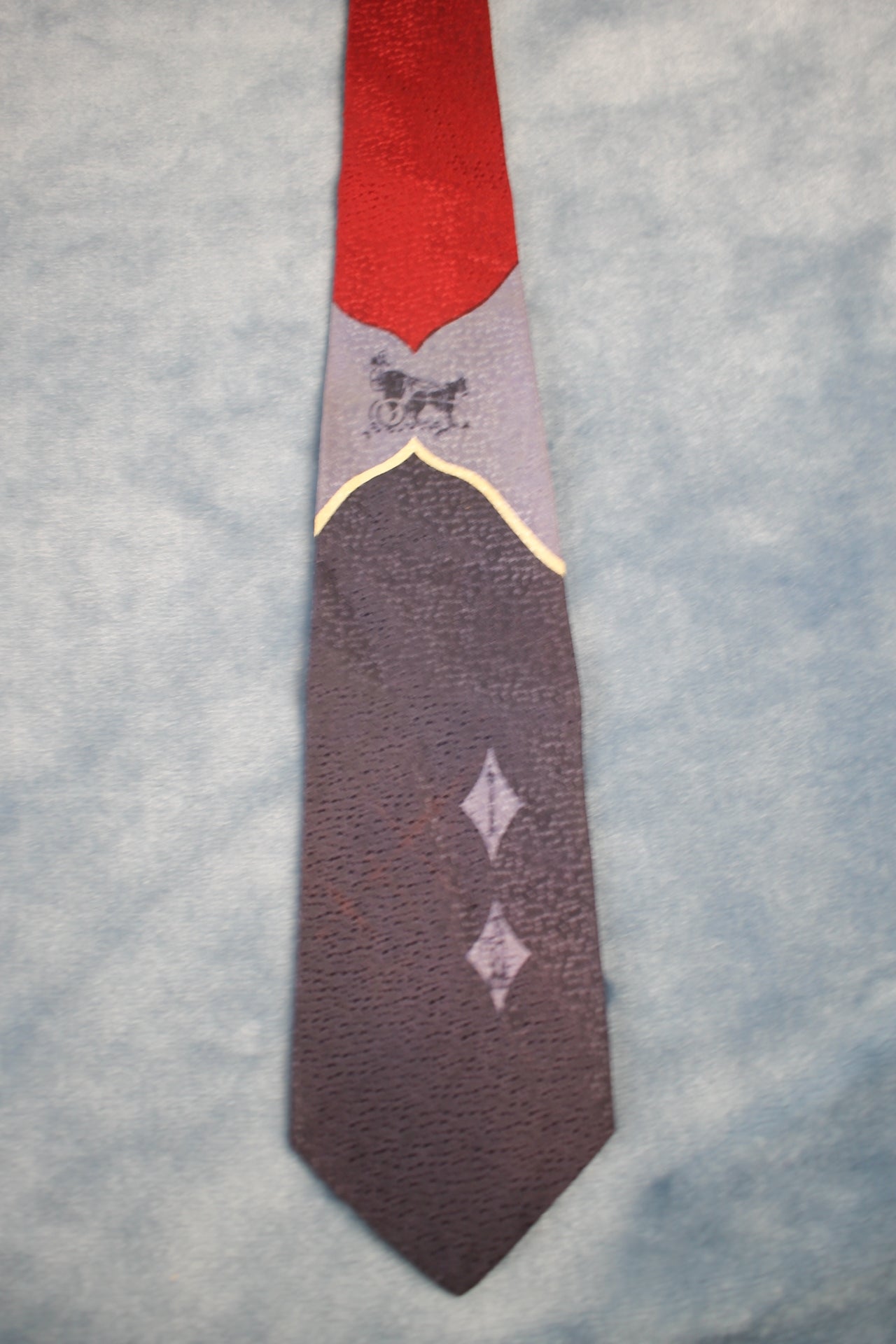 Vintage1940s/50s 2 tone blue horse carriage red pattern tie