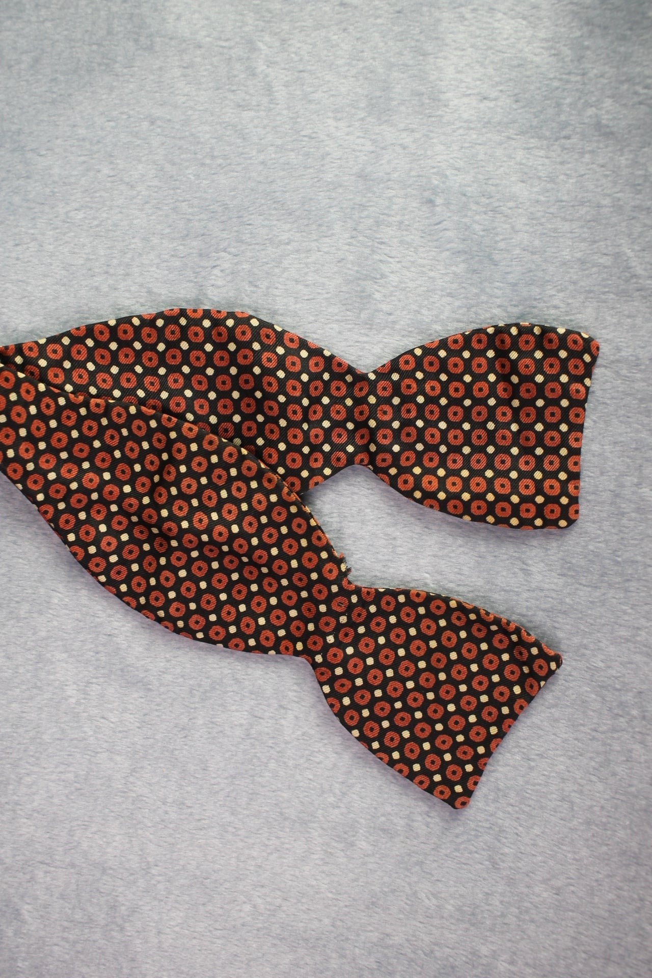 Vintage Countess Wara self tie thistle end orange brown white circle pattern bow tie adjustable