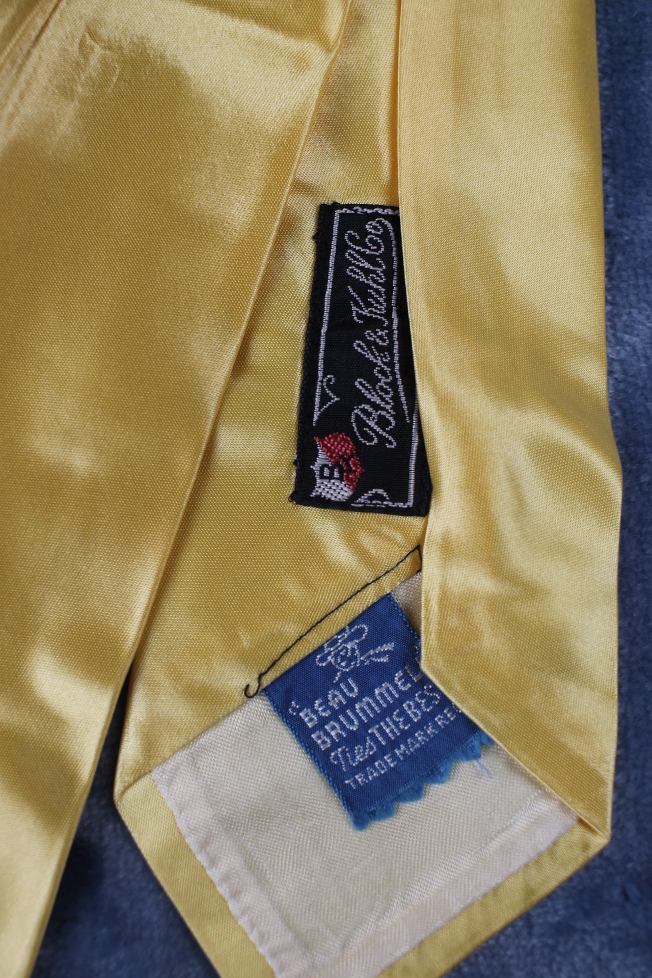 Vintage Beau Brummell Yellow Sheen Swing Tie 1940s/50s