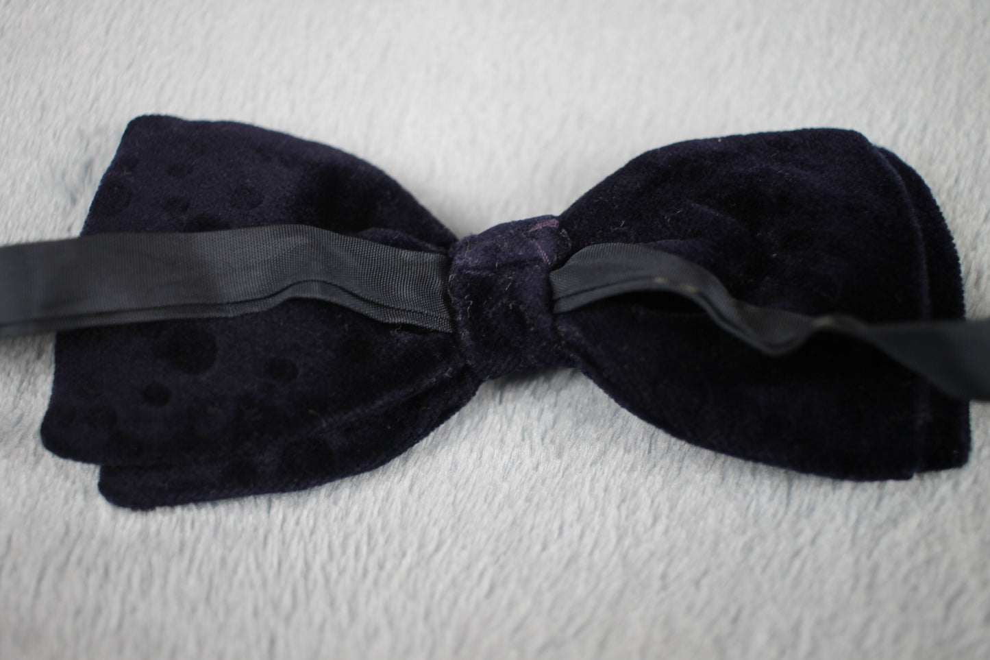 Vintage pre-tied classic blue velvet bow tie adjustable