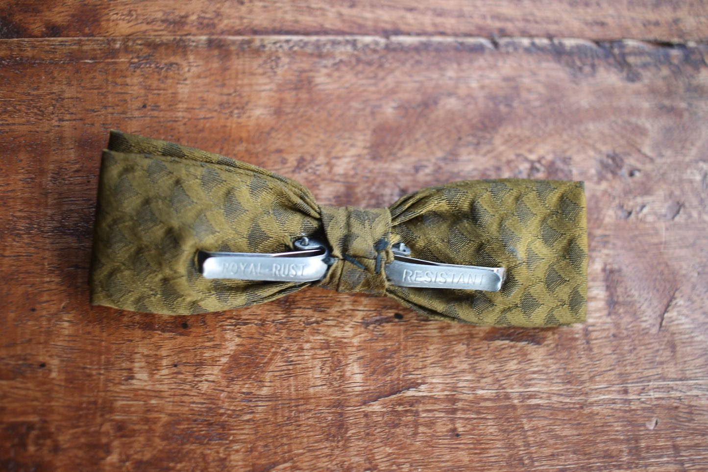 Vintage pre-tied clip on 2 tone brown pattern bow tie