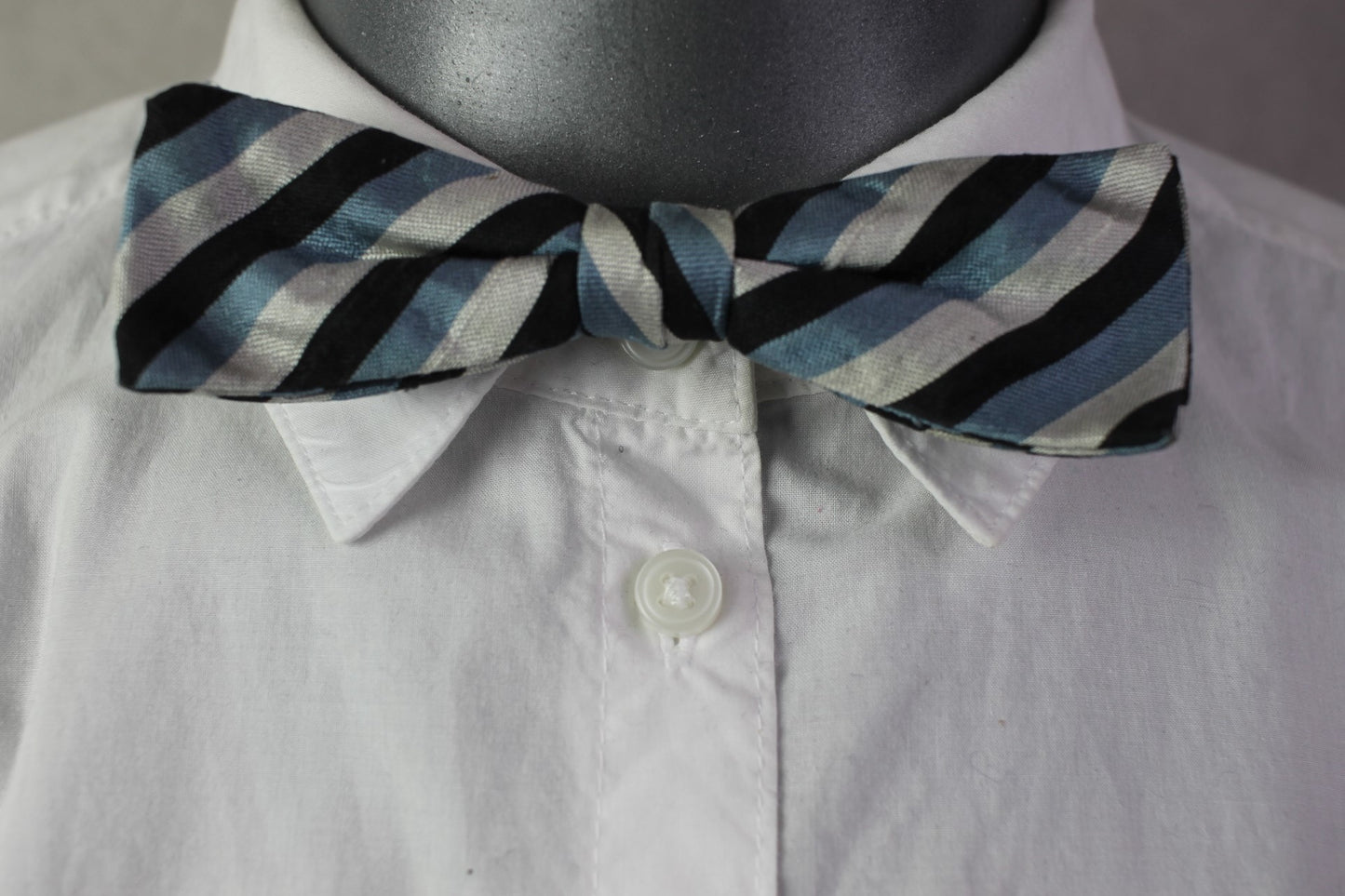 Vintage pre-tied clip on blue black silver striped bow tie