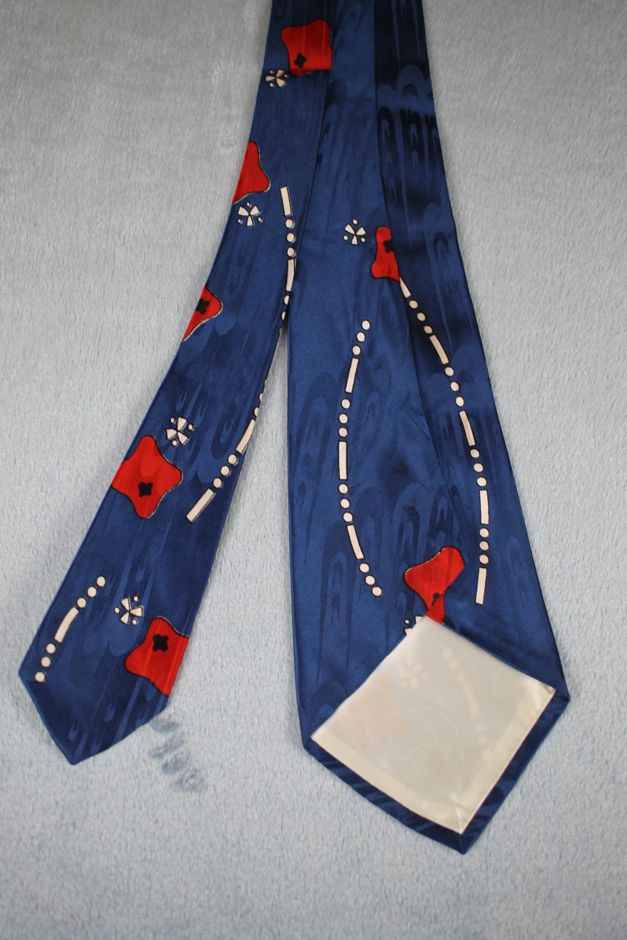 Vintage Newmans 1940s/50s mass blue red white pattern swing tie
