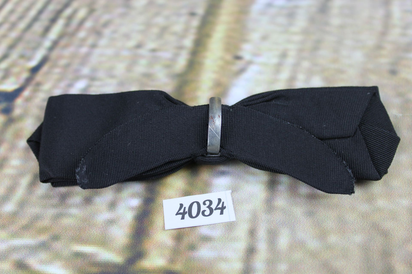 Vintage classic black grosgrain arrow end clip on bow tie